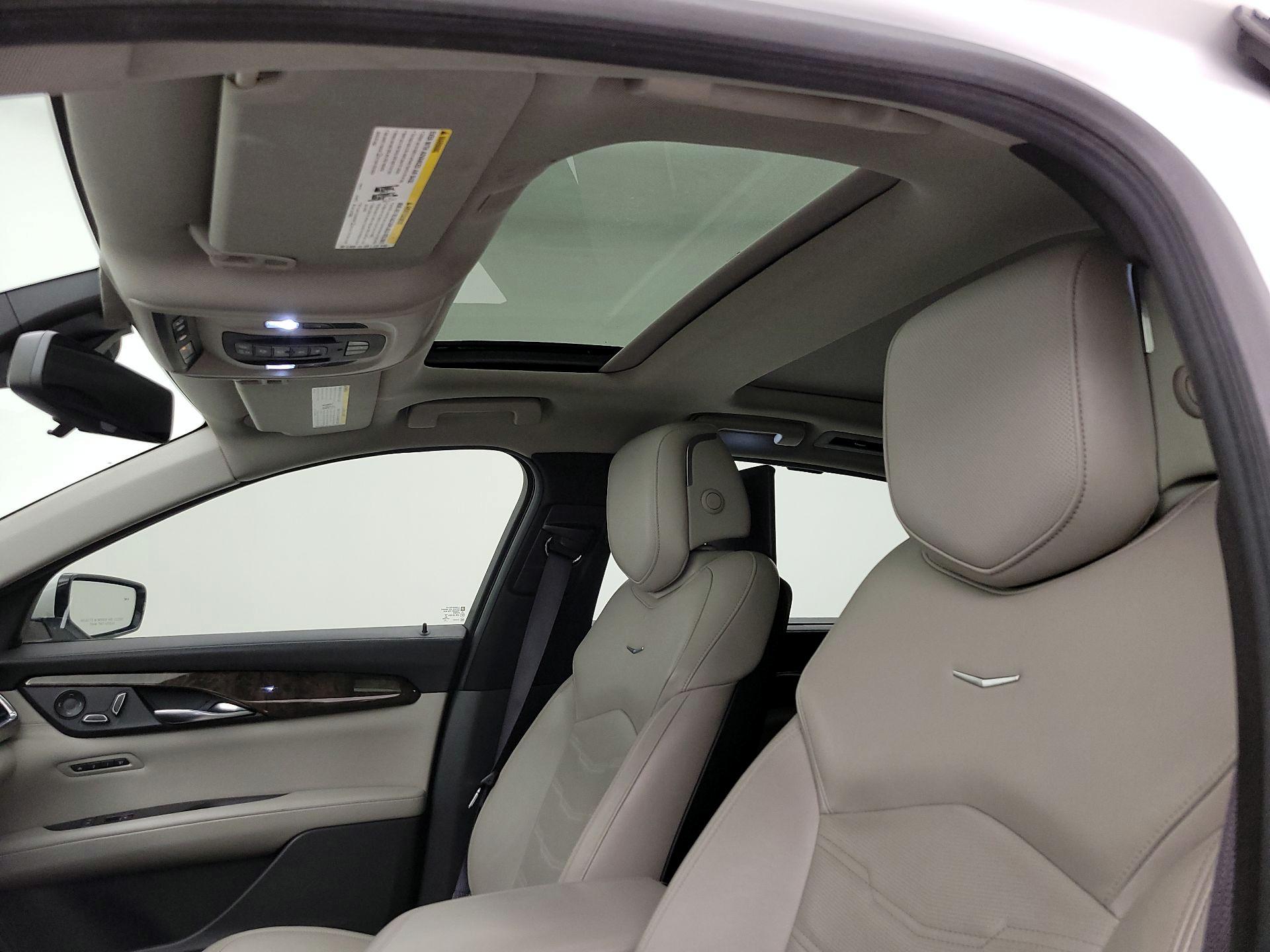Thumbnail: 2016 Cadillac CT6 - 20