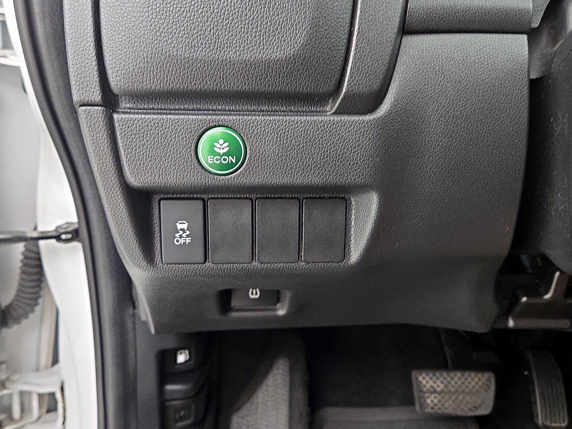 Thumbnail: 2015 Honda Fit - 13