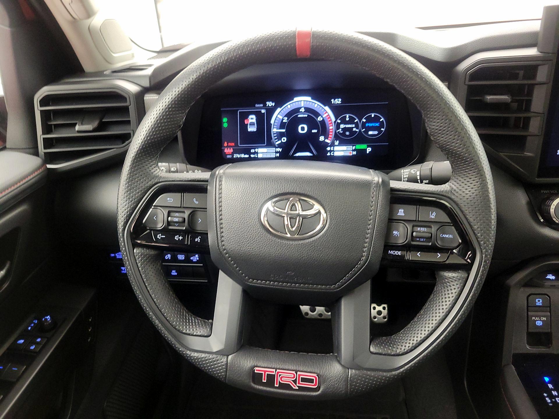 Thumbnail: 2022 Toyota Tundra - 10