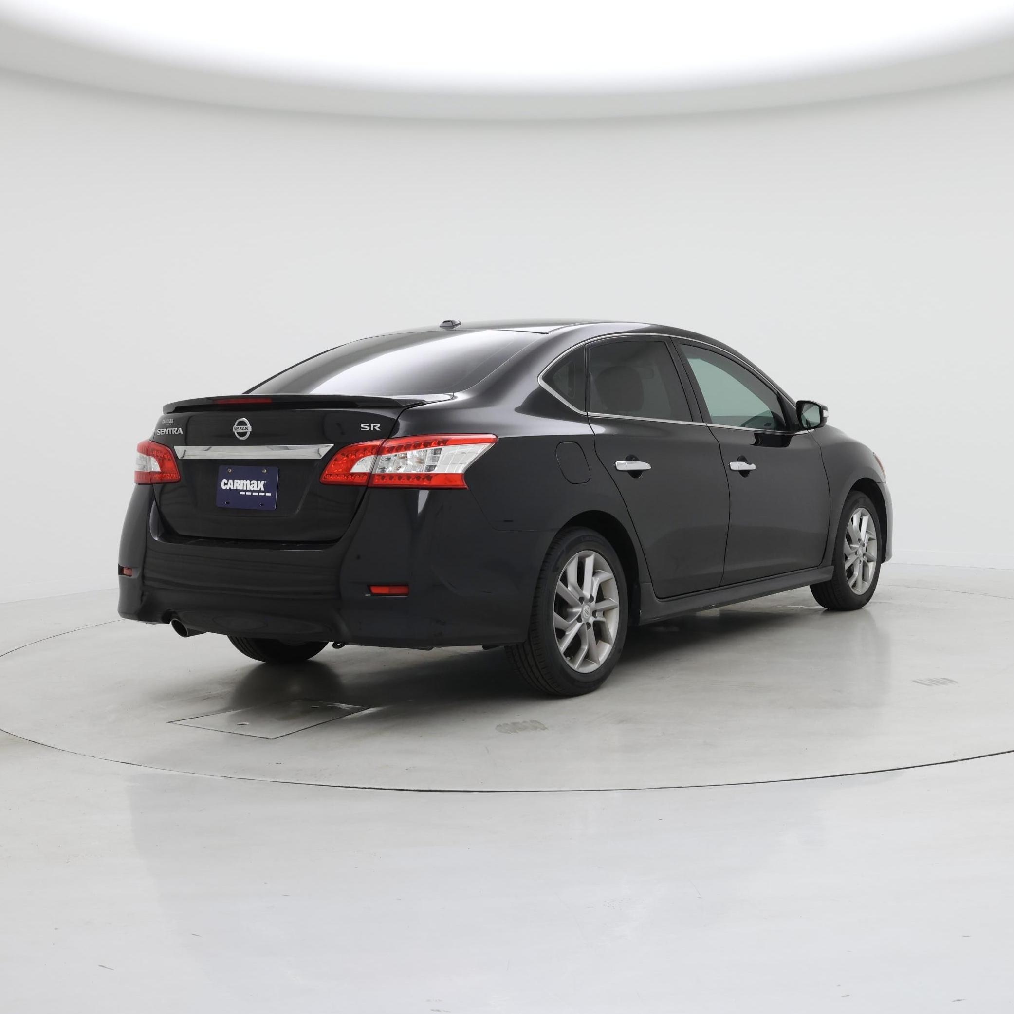 Thumbnail: 2015 Nissan Sentra - 8