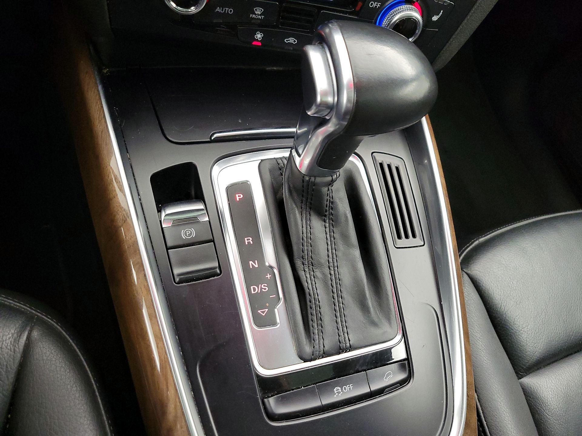 Thumbnail: 2016 Audi Q5 - 16