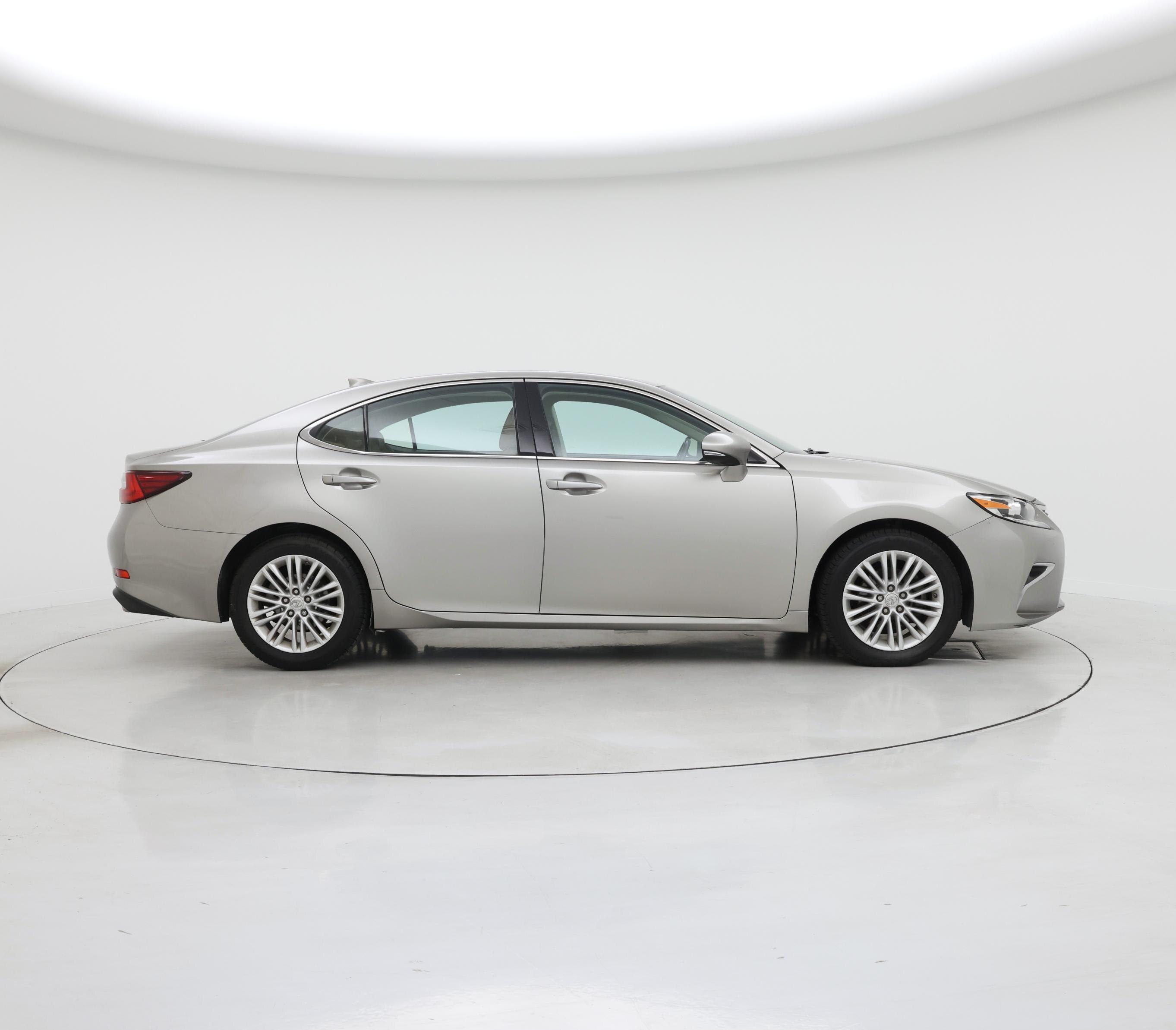 Thumbnail: 2016 Lexus ES - 7