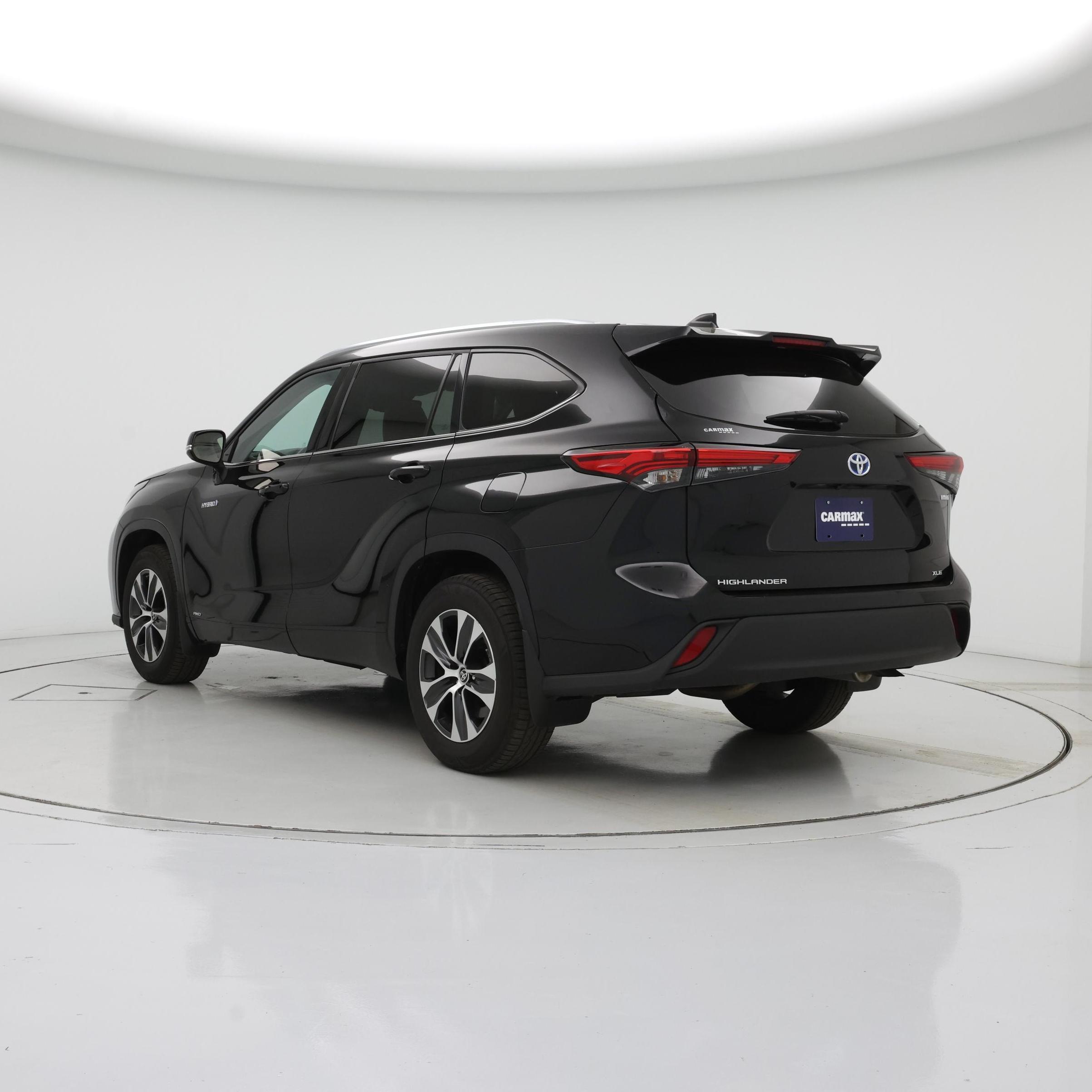 Thumbnail: 2021 Toyota Highlander - 2