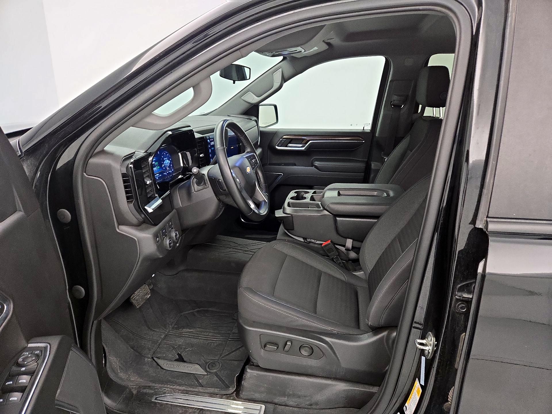 Thumbnail: 2023 Chevrolet Silverado 1500 - 11