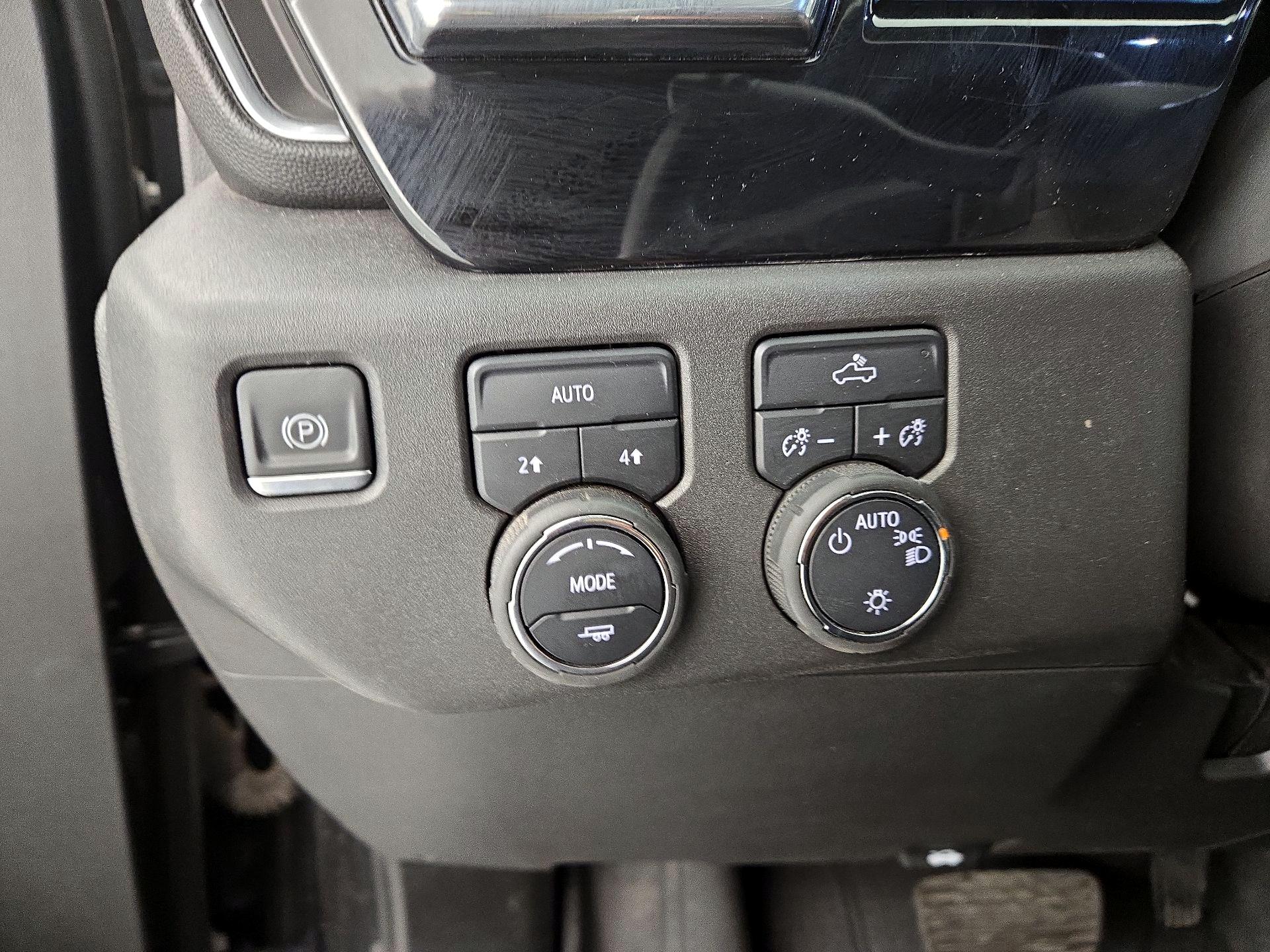 Thumbnail: 2023 Chevrolet Silverado 1500 - 13