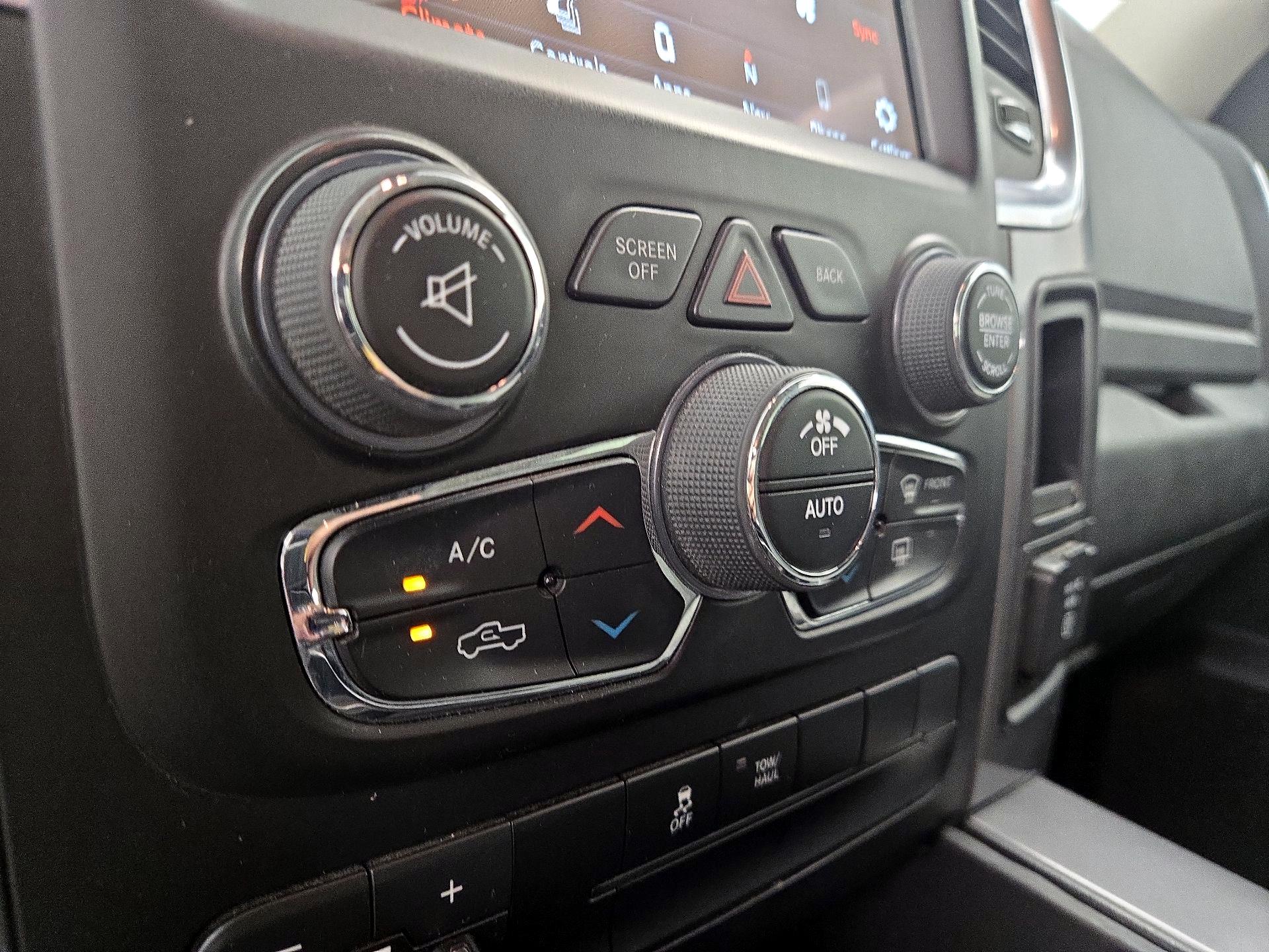 Thumbnail: 2023 RAM 1500 Classic - 17
