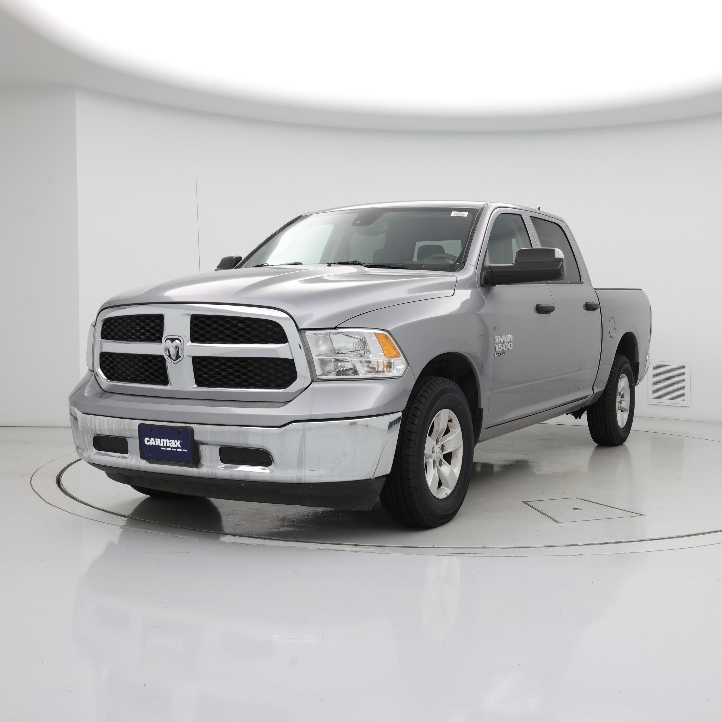 Thumbnail: 2023 RAM 1500 Classic - 4