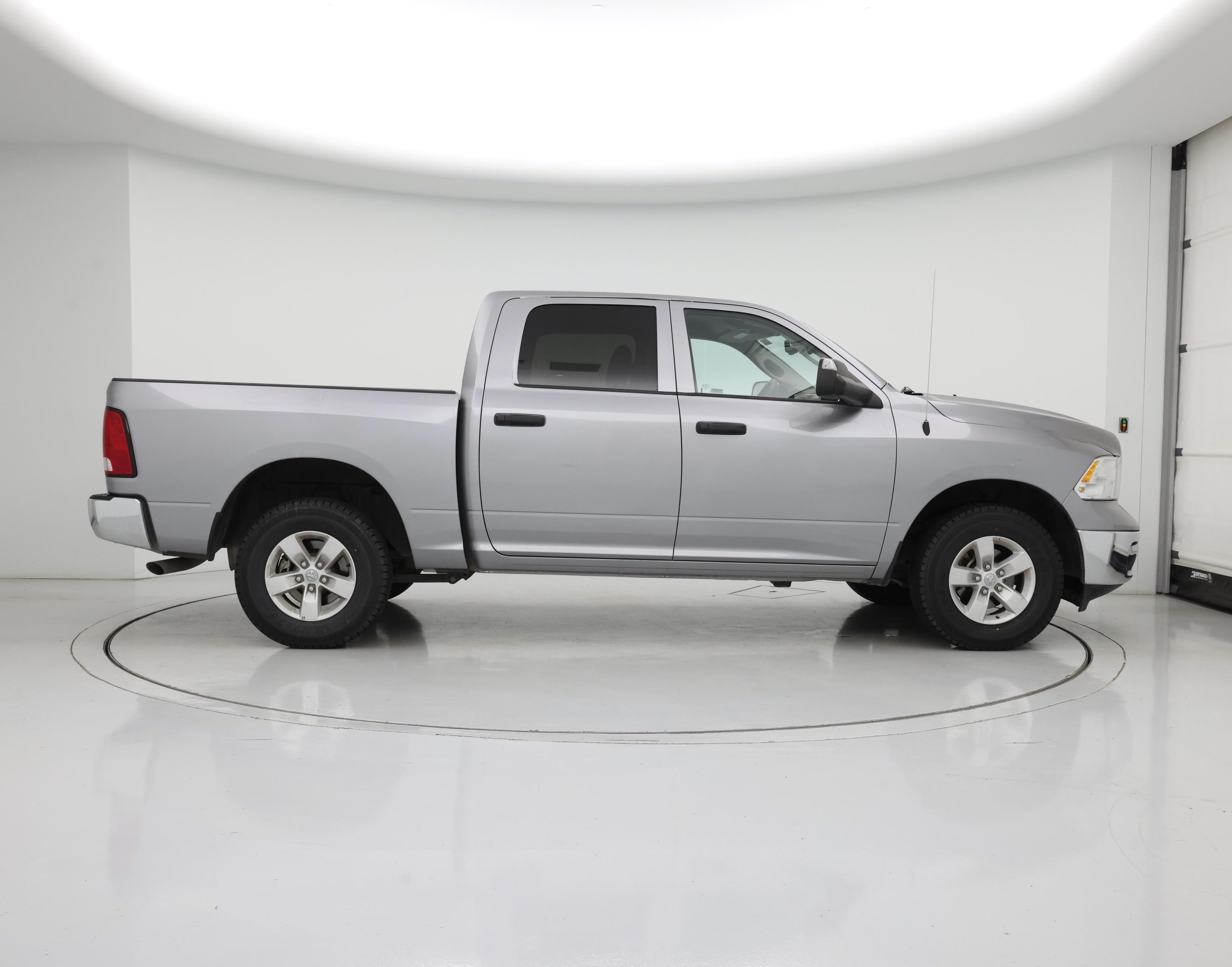 Thumbnail: 2023 RAM 1500 Classic - 7
