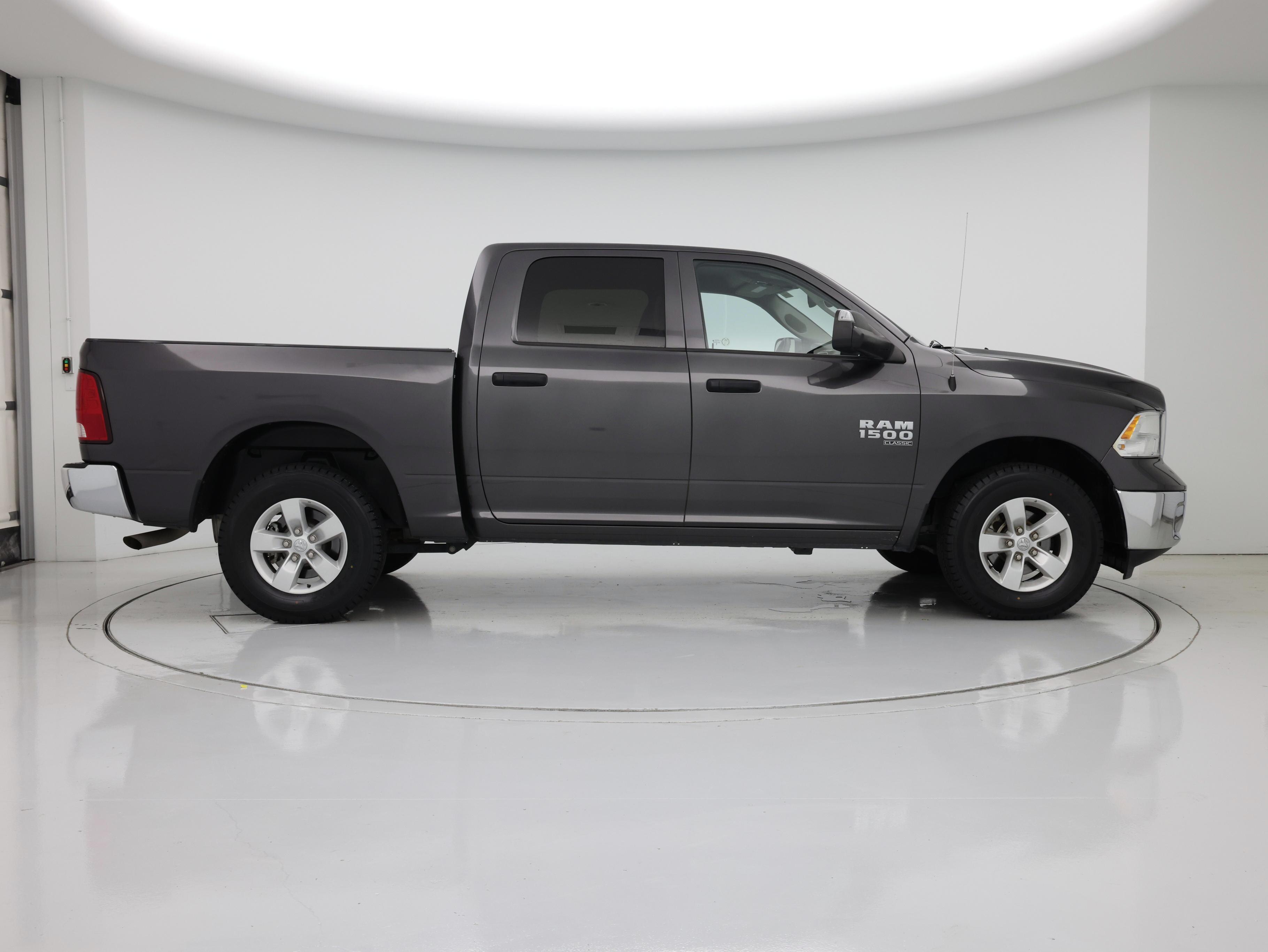 Thumbnail: 2023 RAM 1500 Classic - 7