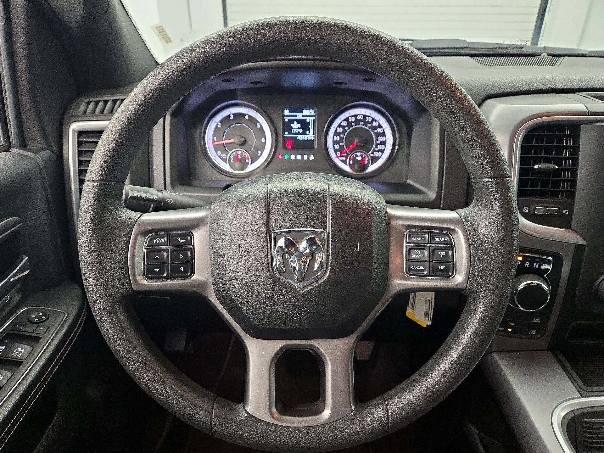 Thumbnail: 2023 RAM 1500 Classic - 10