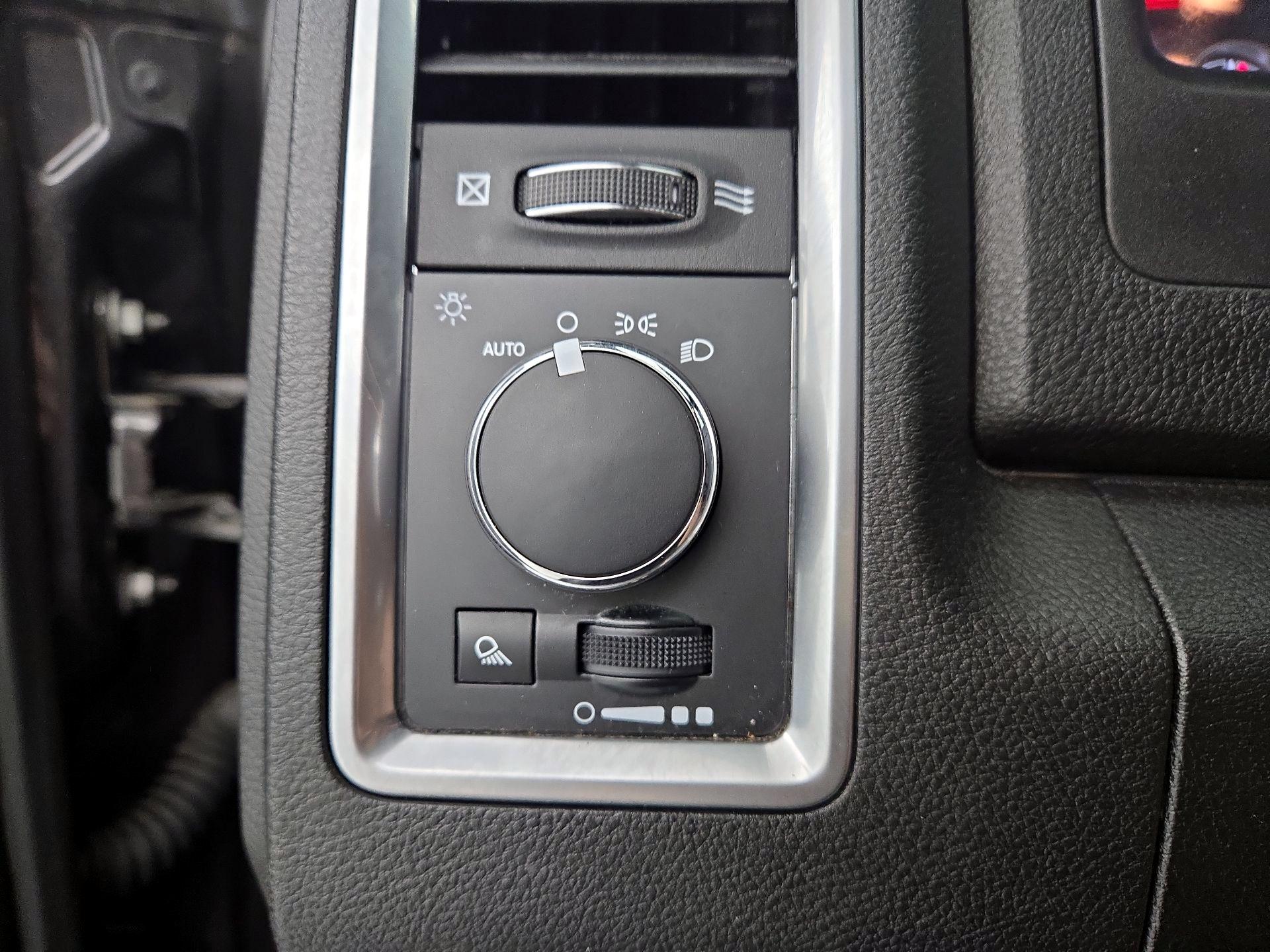 Thumbnail: 2023 RAM 1500 Classic - 13