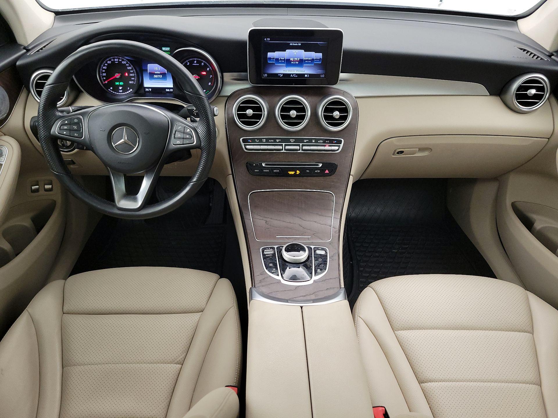 Thumbnail: 2019 Mercedes-Benz GLC - 9
