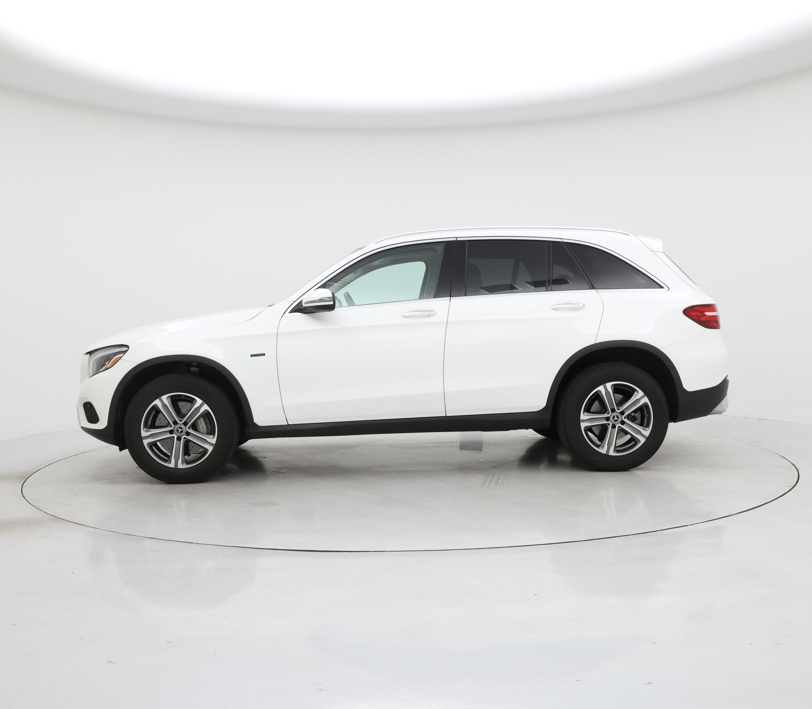 Thumbnail: 2019 Mercedes-Benz GLC - 3