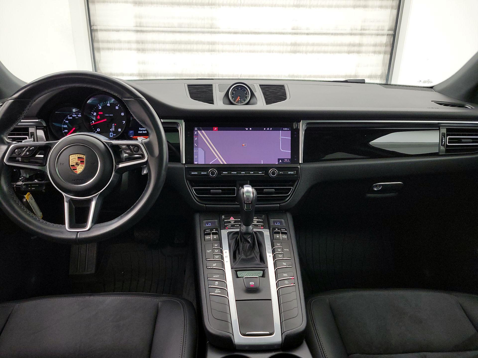 Thumbnail: 2019 Porsche Macan - 9