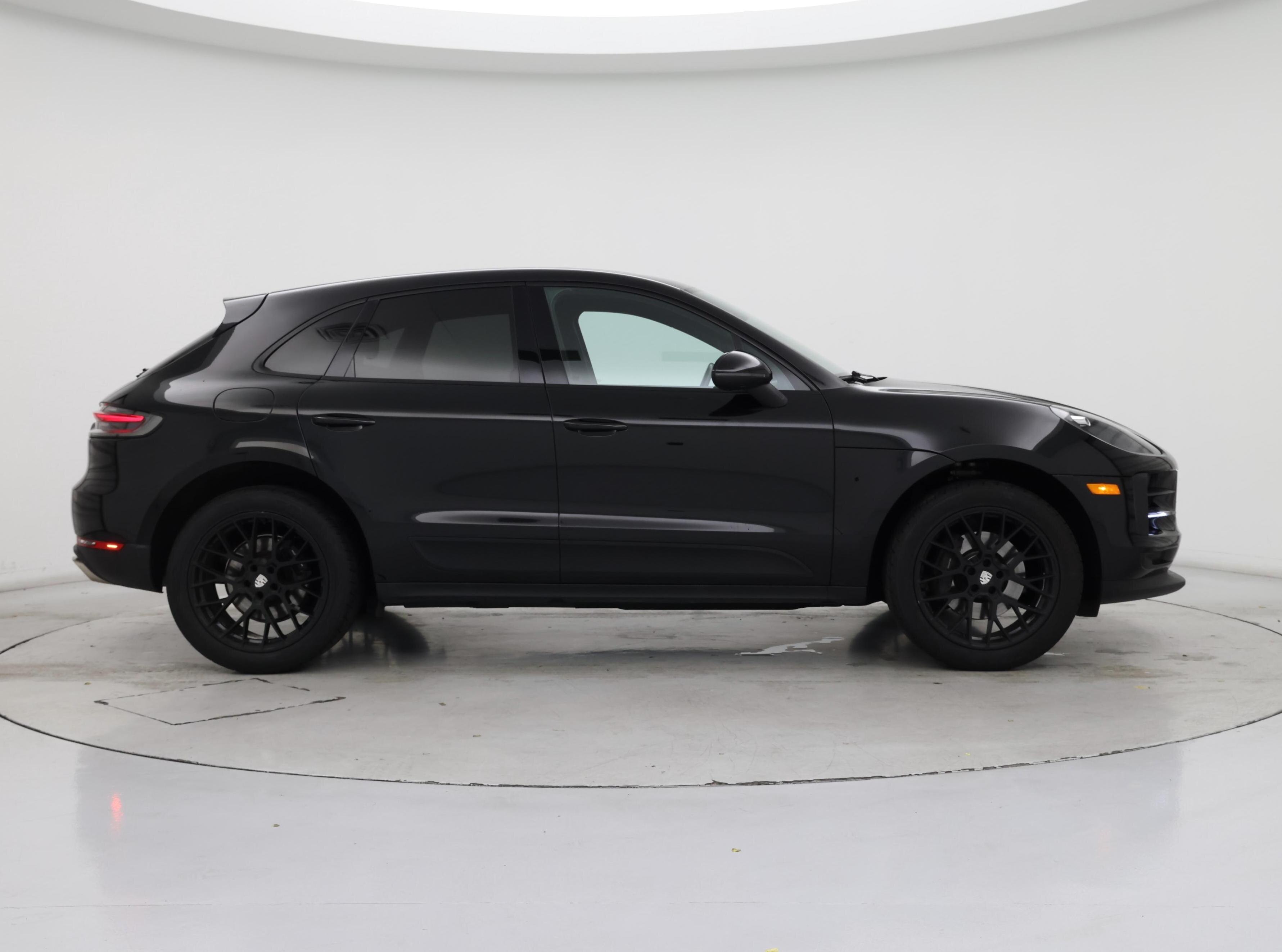 Thumbnail: 2019 Porsche Macan - 7