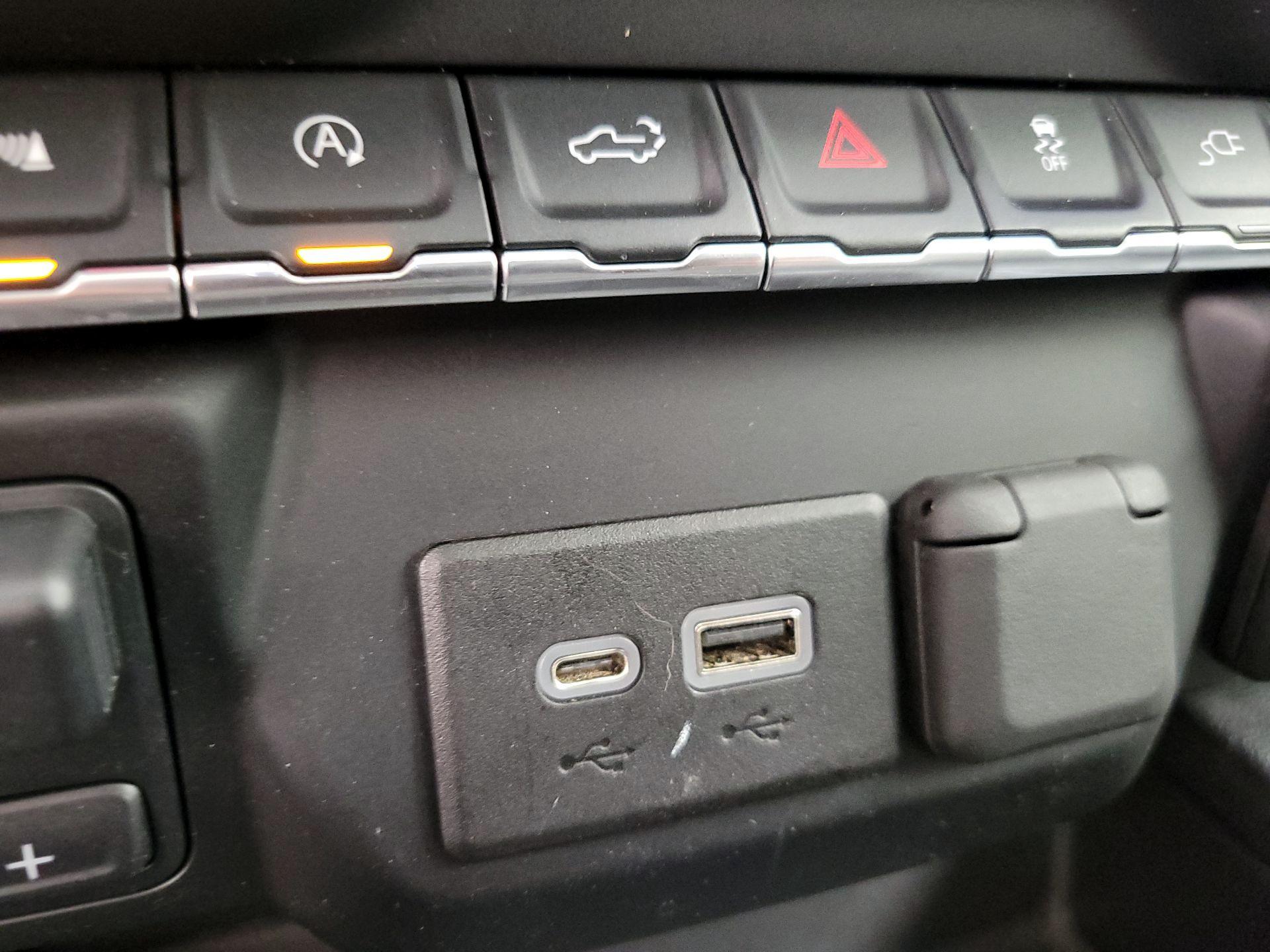 Thumbnail: 2020 Chevrolet Silverado 1500 - 18