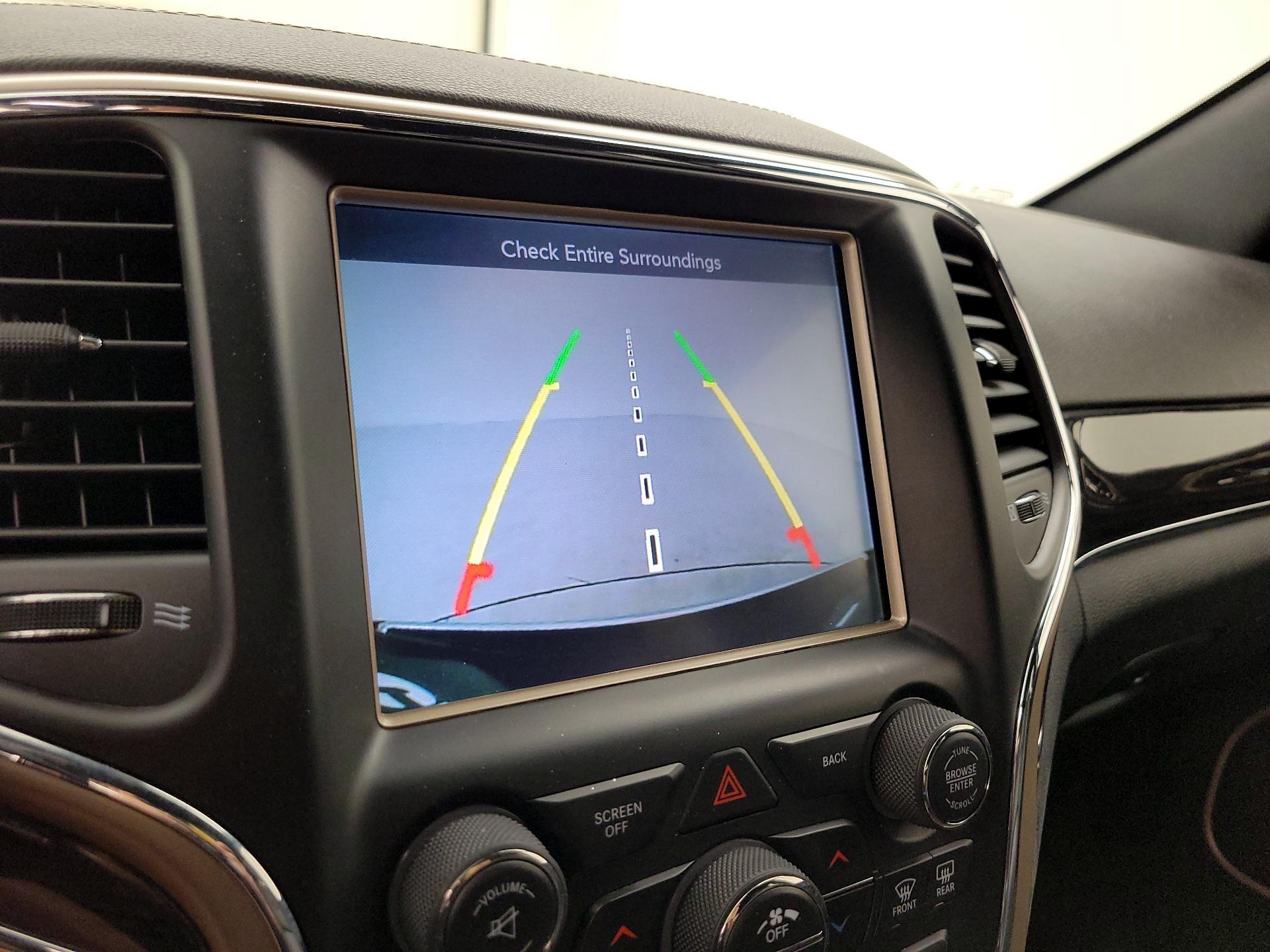 Thumbnail: 2016 Jeep Grand Cherokee - 14