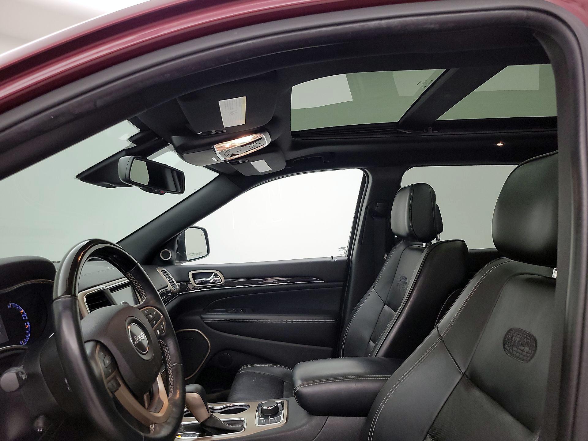 Thumbnail: 2016 Jeep Grand Cherokee - 19