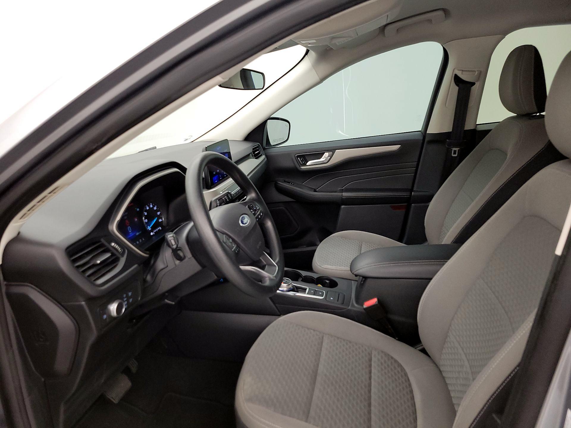 Thumbnail: 2021 Ford Escape - 11