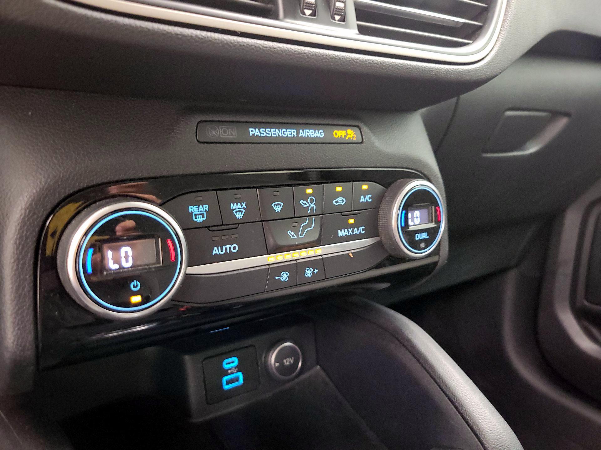 Thumbnail: 2021 Ford Escape - 16