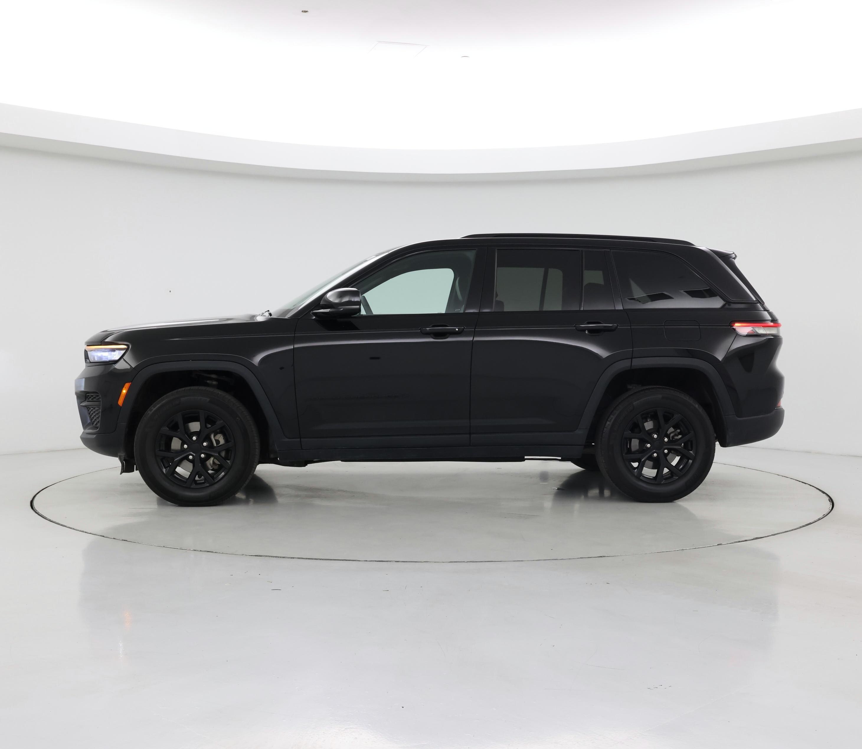 Thumbnail: 2024 Jeep Grand Cherokee - 3