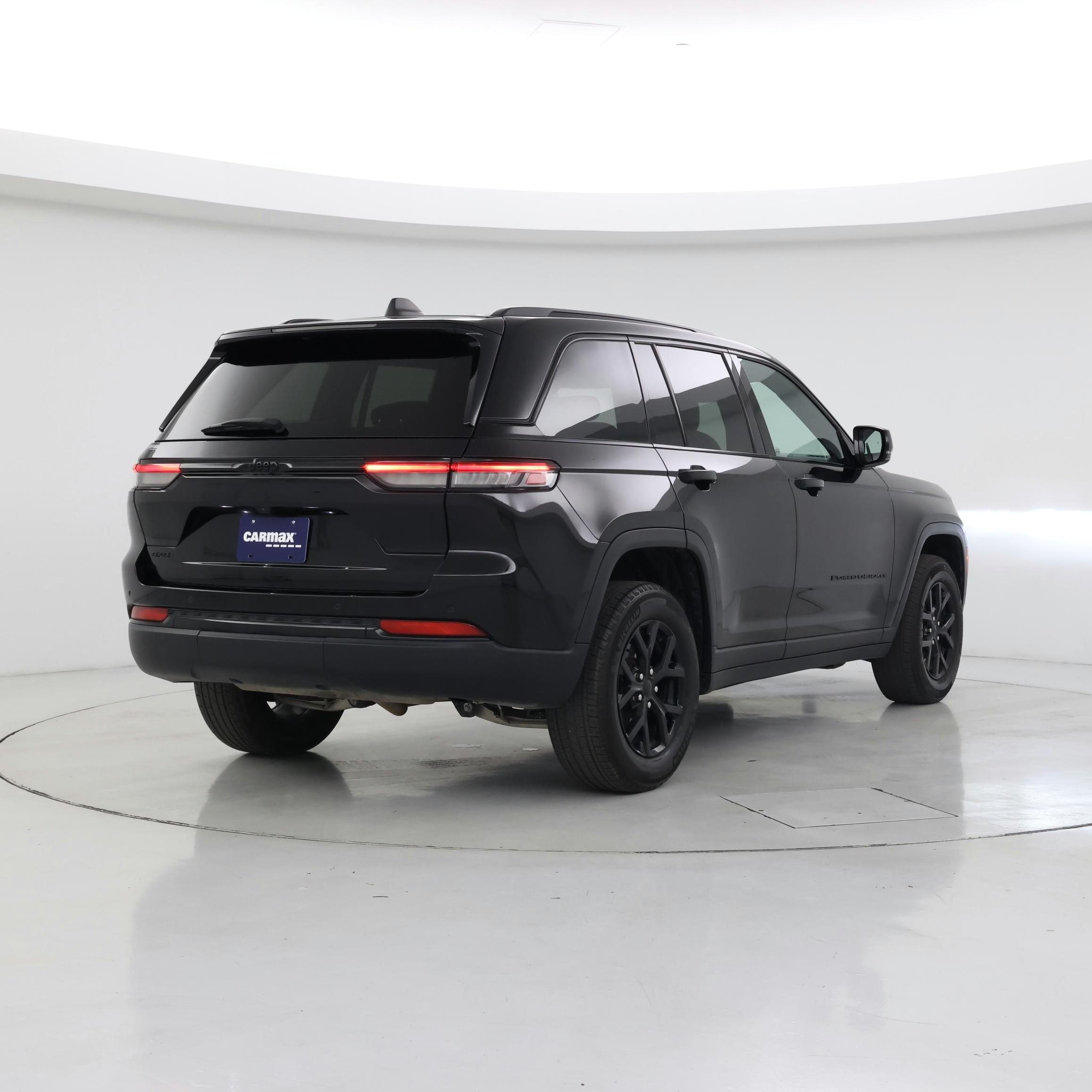 Thumbnail: 2024 Jeep Grand Cherokee - 8