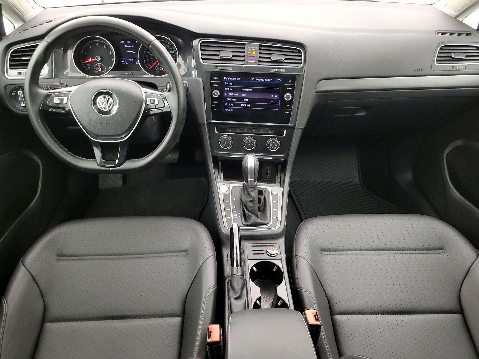 Thumbnail: 2018 Volkswagen Golf - 9