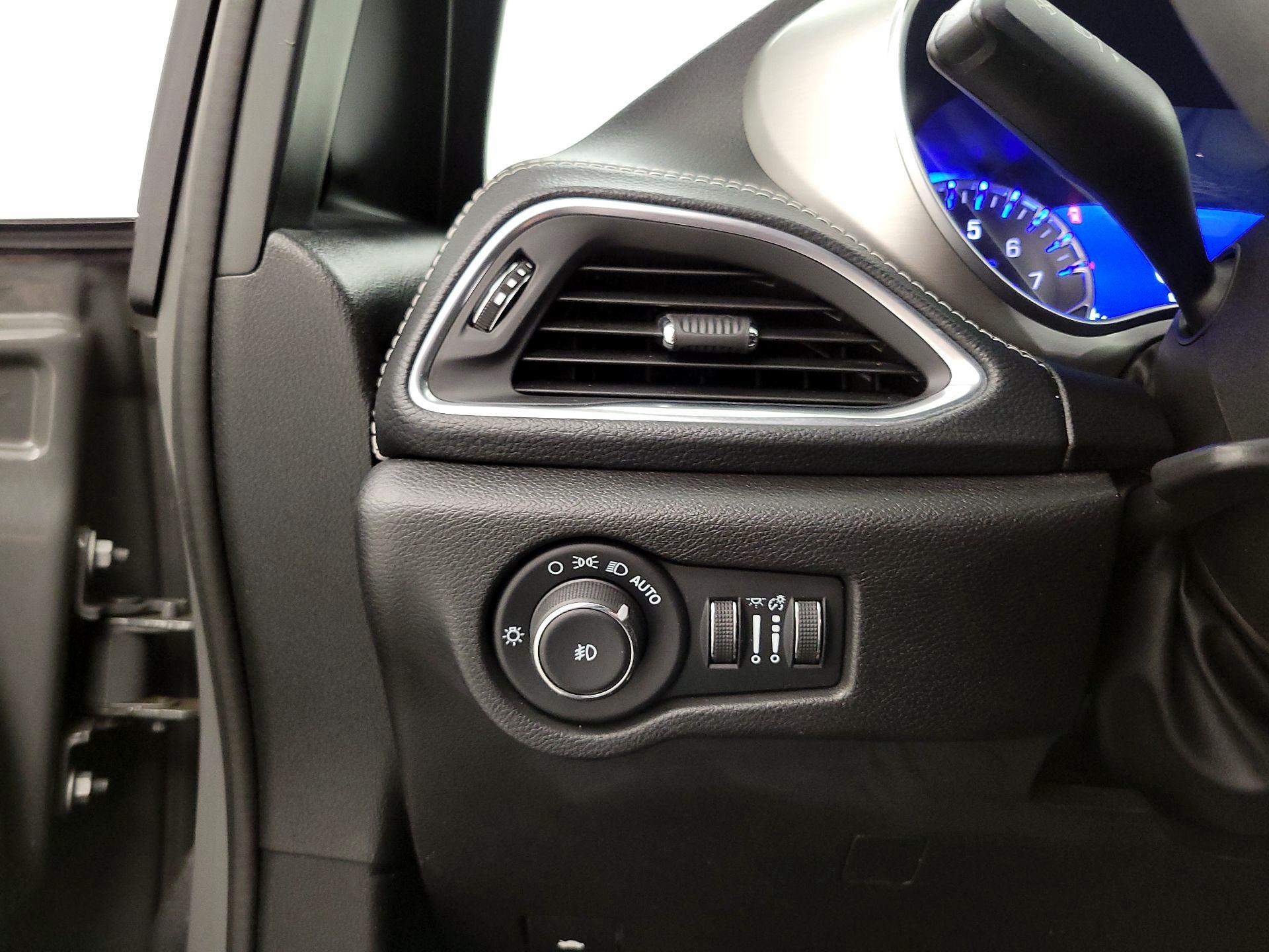 Thumbnail: 2023 Chrysler Pacifica - 13