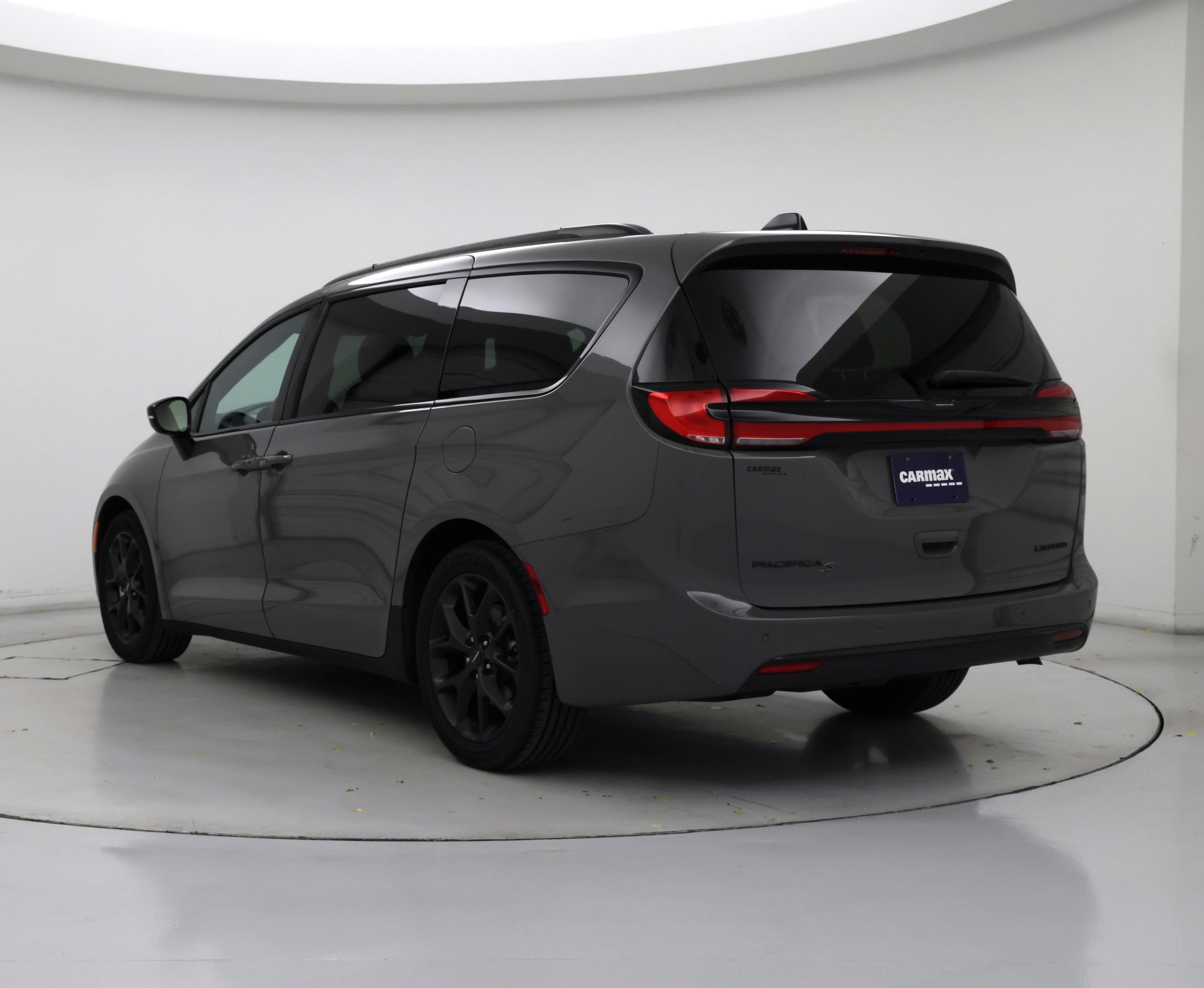 Thumbnail: 2023 Chrysler Pacifica - 2