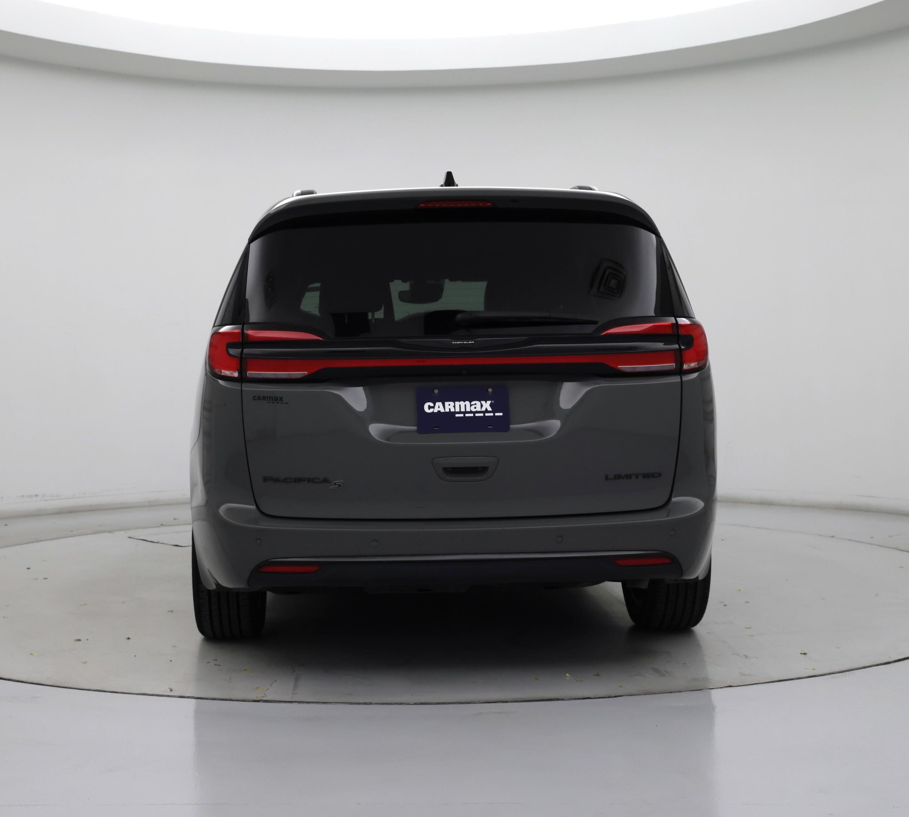 Thumbnail: 2023 Chrysler Pacifica - 6