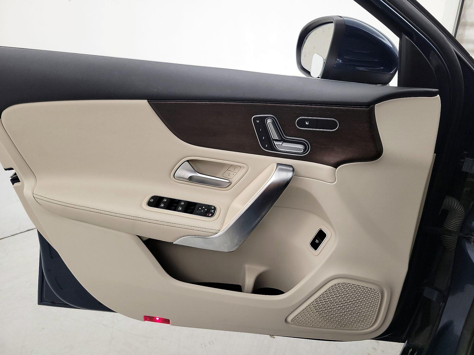 Thumbnail: 2020 Mercedes-Benz A-Class - 12