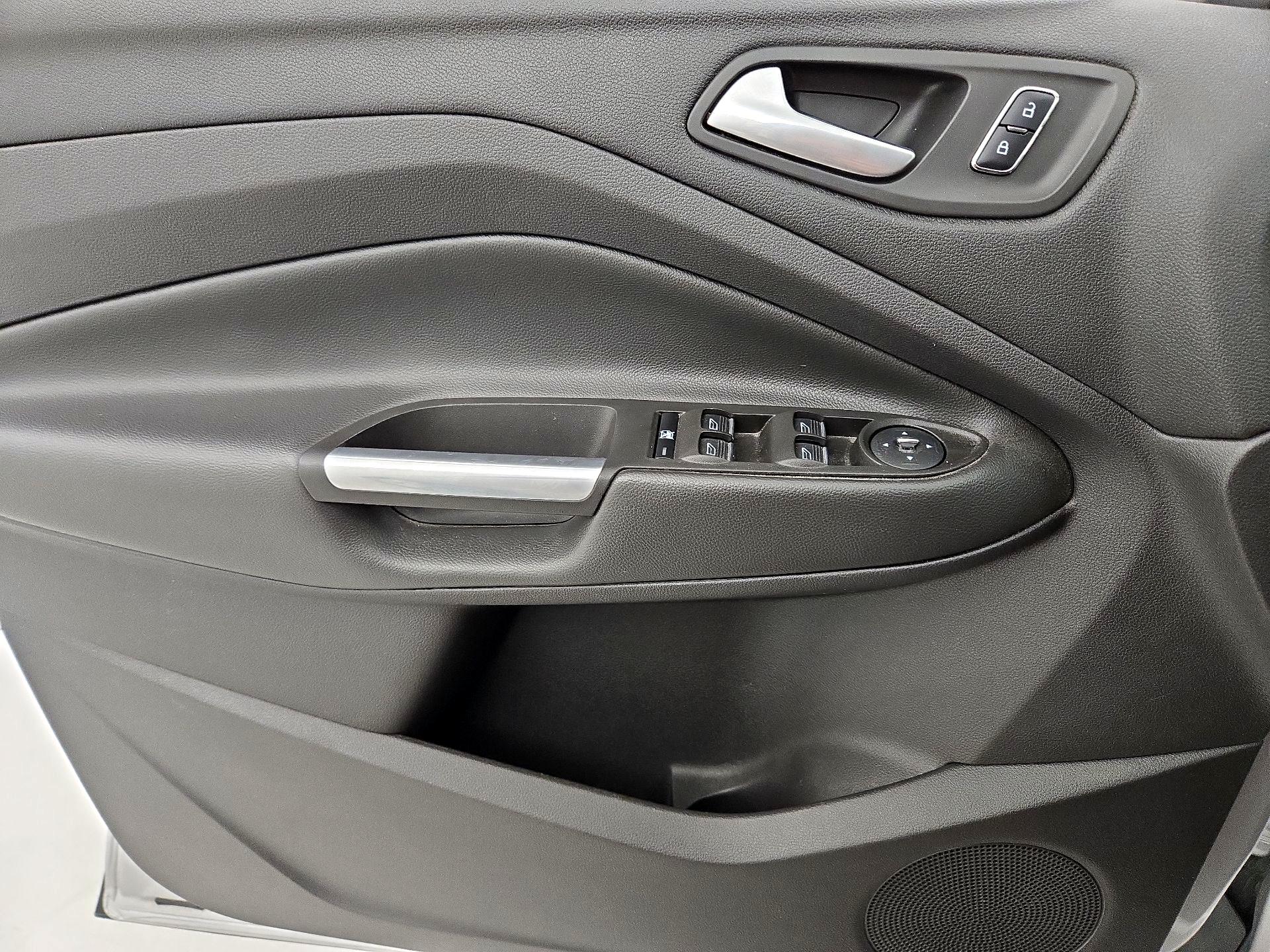 Thumbnail: 2015 Ford Escape - 12