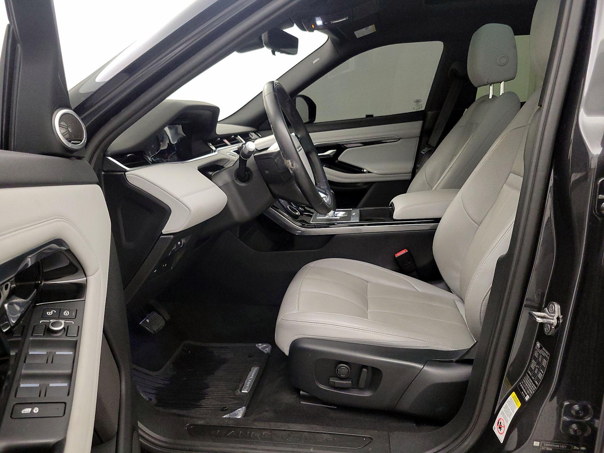 Thumbnail: 2020 Land Rover Range Rover Evoque - 11