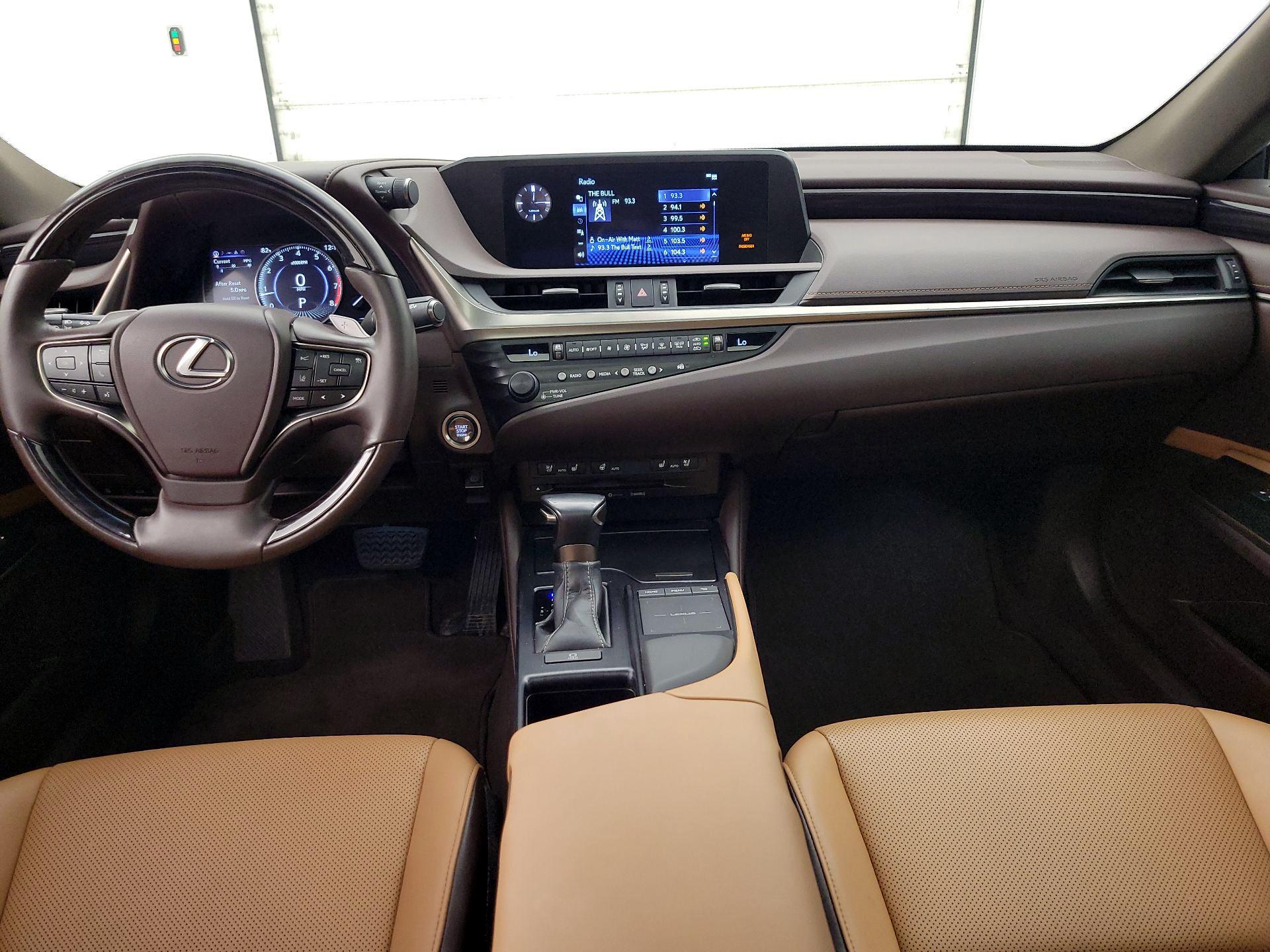 Thumbnail: 2020 Lexus ES - 9