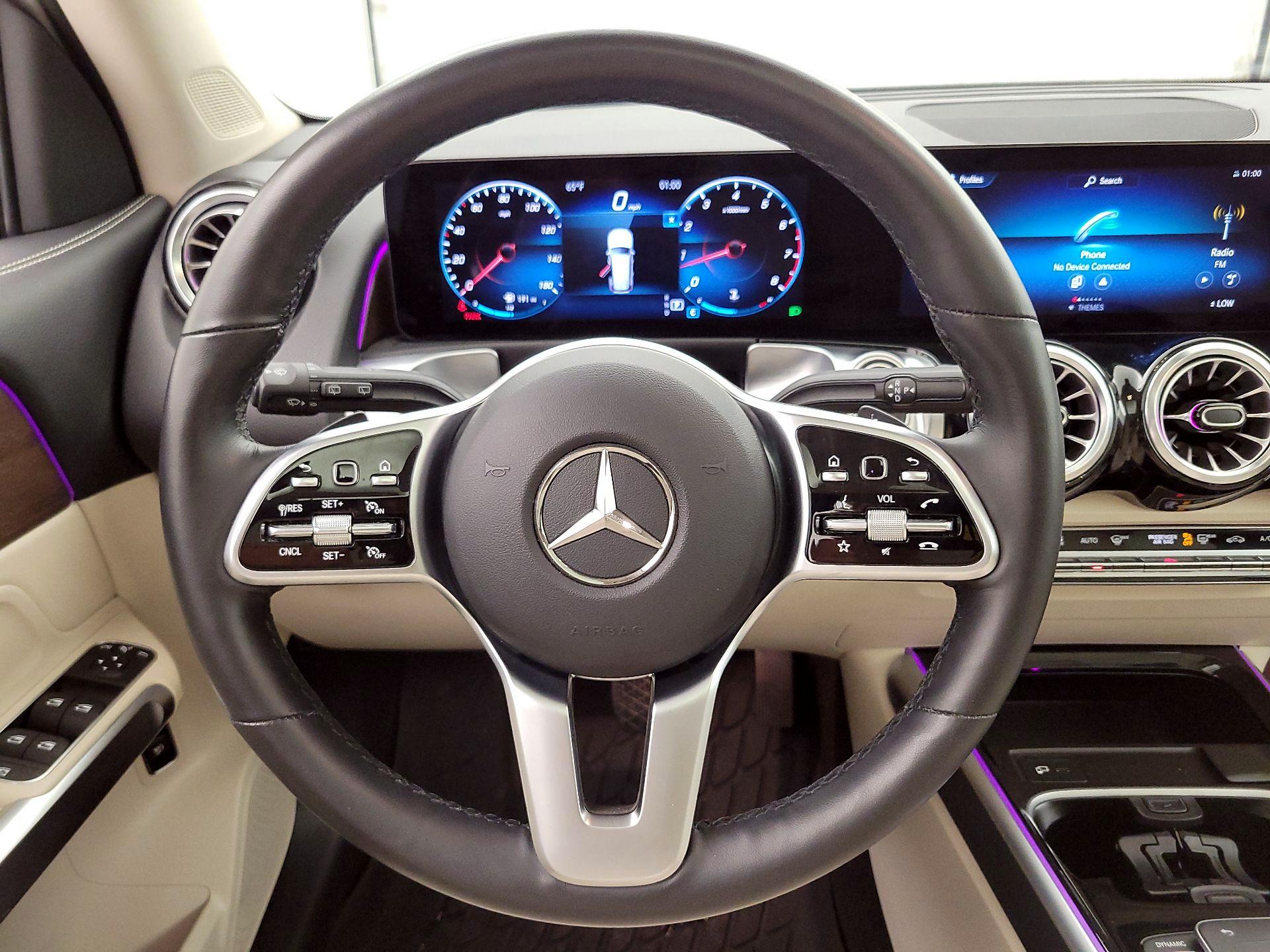 Thumbnail: 2023 Mercedes-Benz GLB - 10