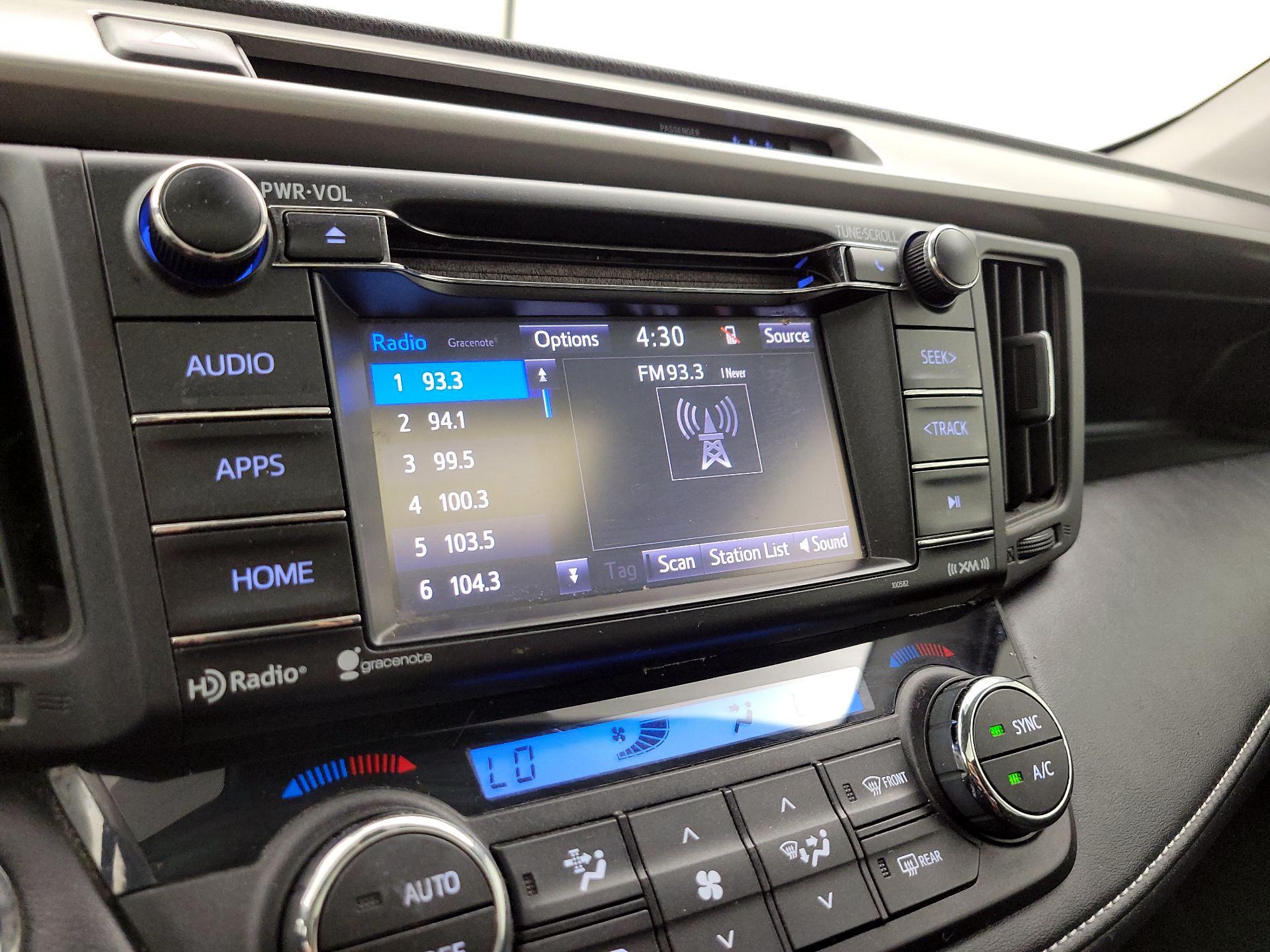 Thumbnail: 2017 Toyota RAV4 - 15