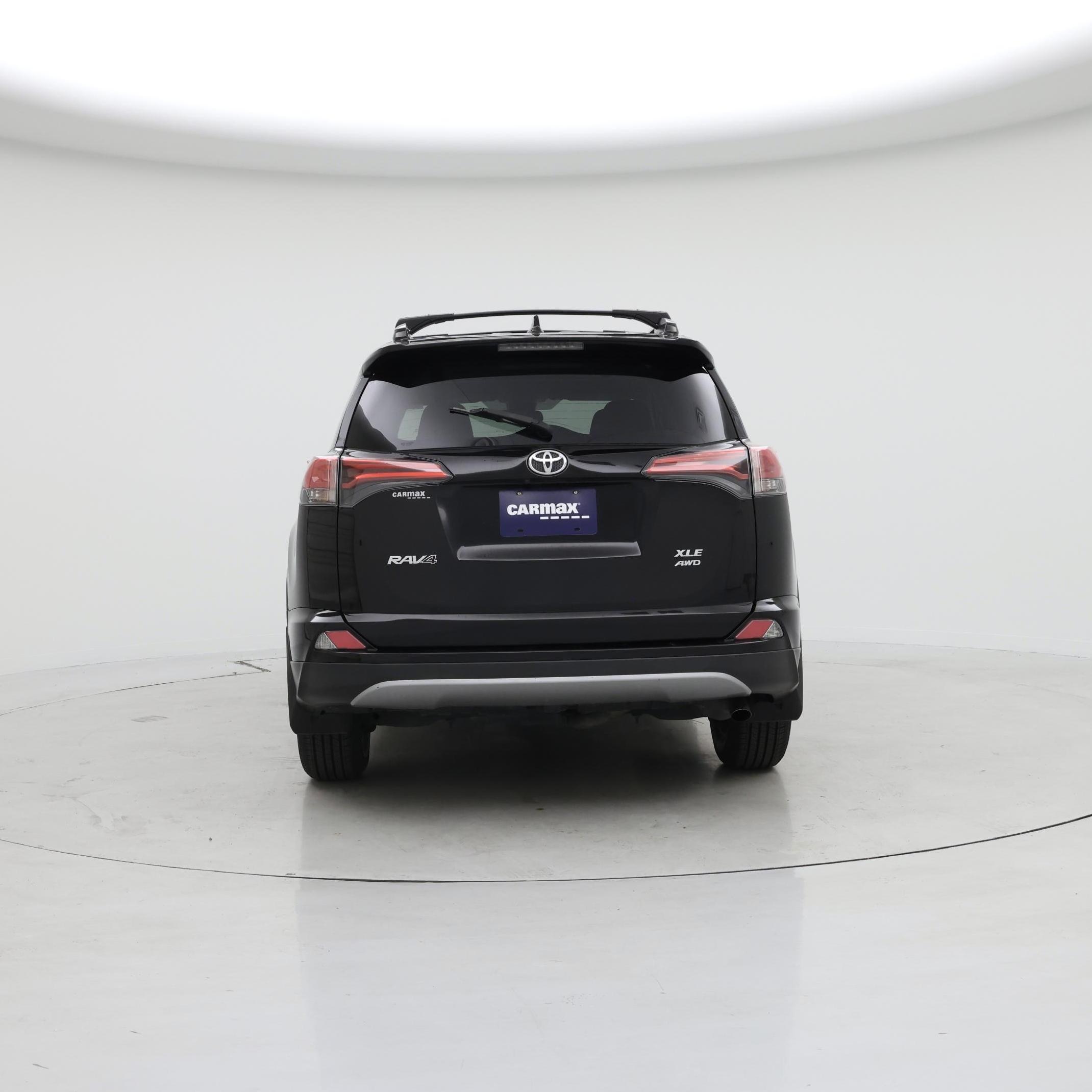 Thumbnail: 2017 Toyota RAV4 - 6