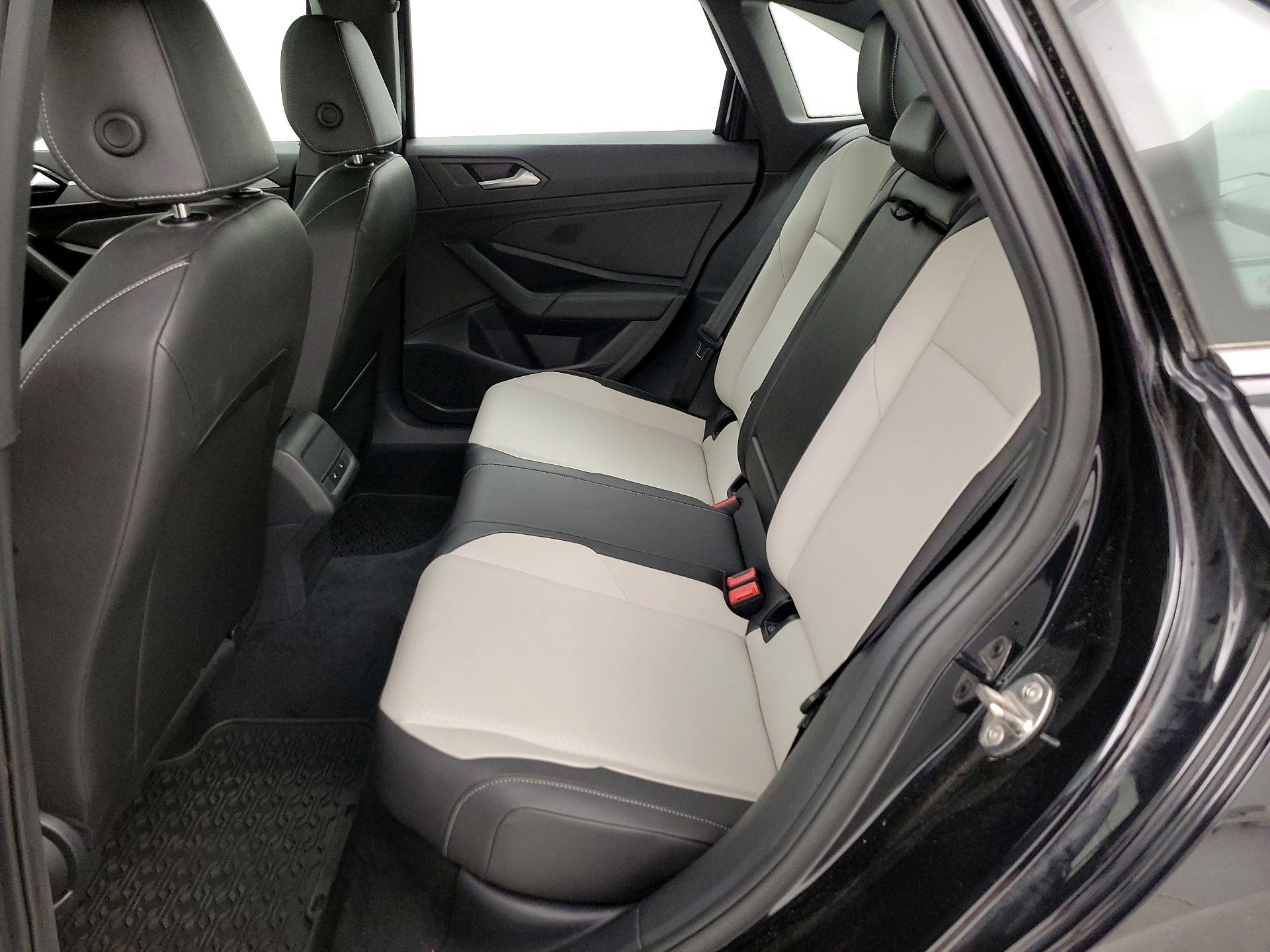 Thumbnail: 2019 Volkswagen Jetta - 20