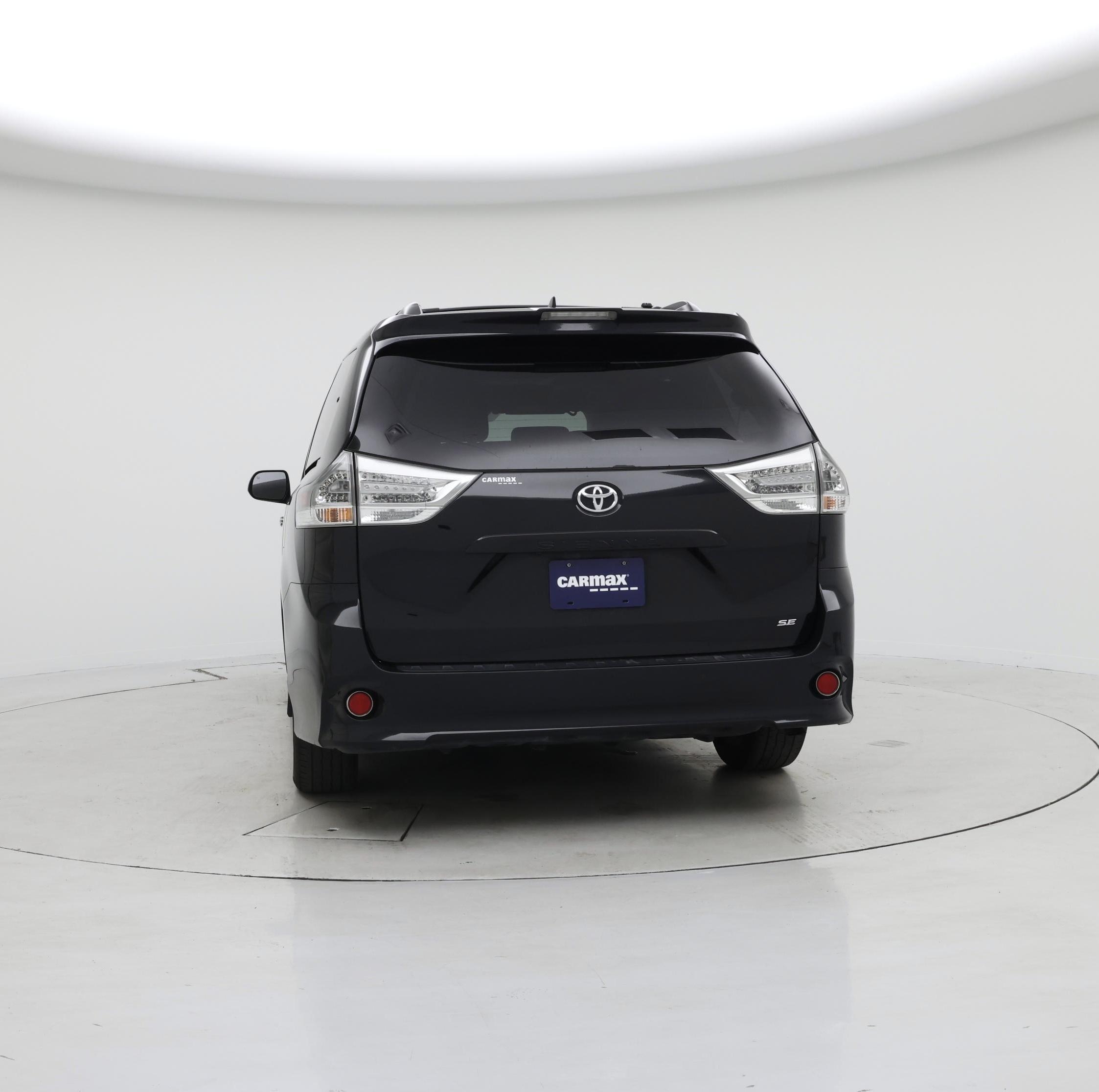 Thumbnail: 2019 Toyota Sienna - 6