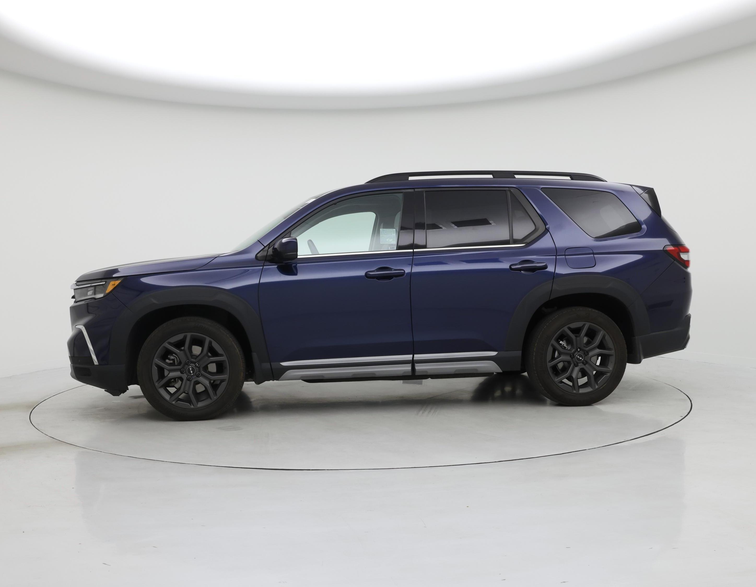Thumbnail: 2023 Honda Pilot - 3