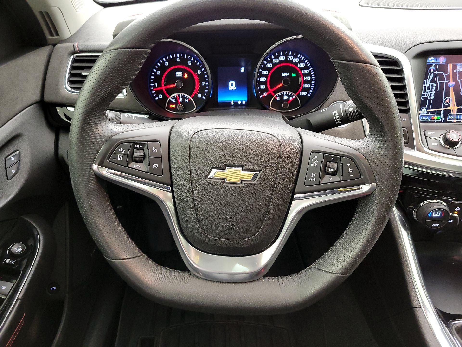 Thumbnail: 2016 Chevrolet  - 10