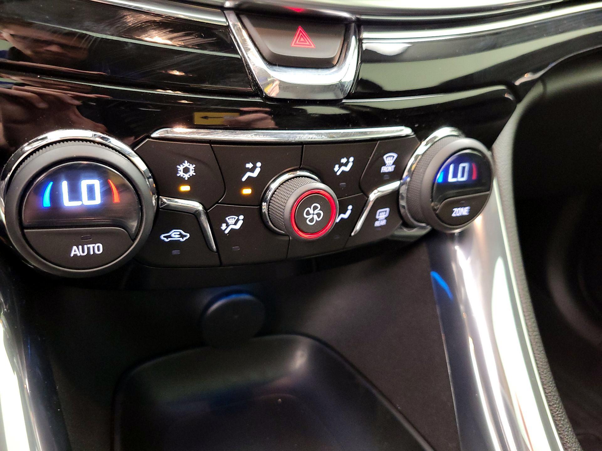 Thumbnail: 2016 Chevrolet  - 17