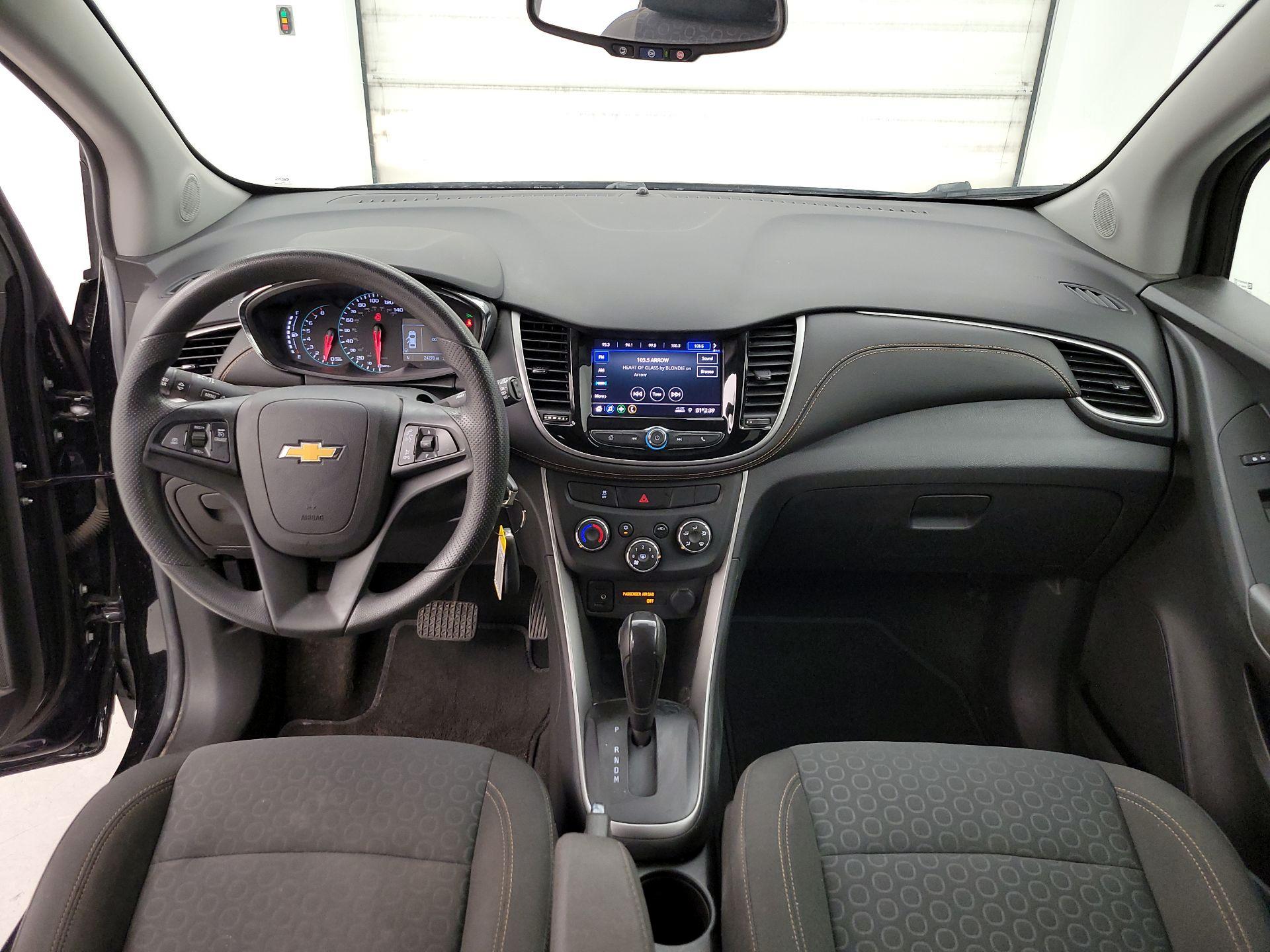 Thumbnail: 2021 Chevrolet Trax - 9