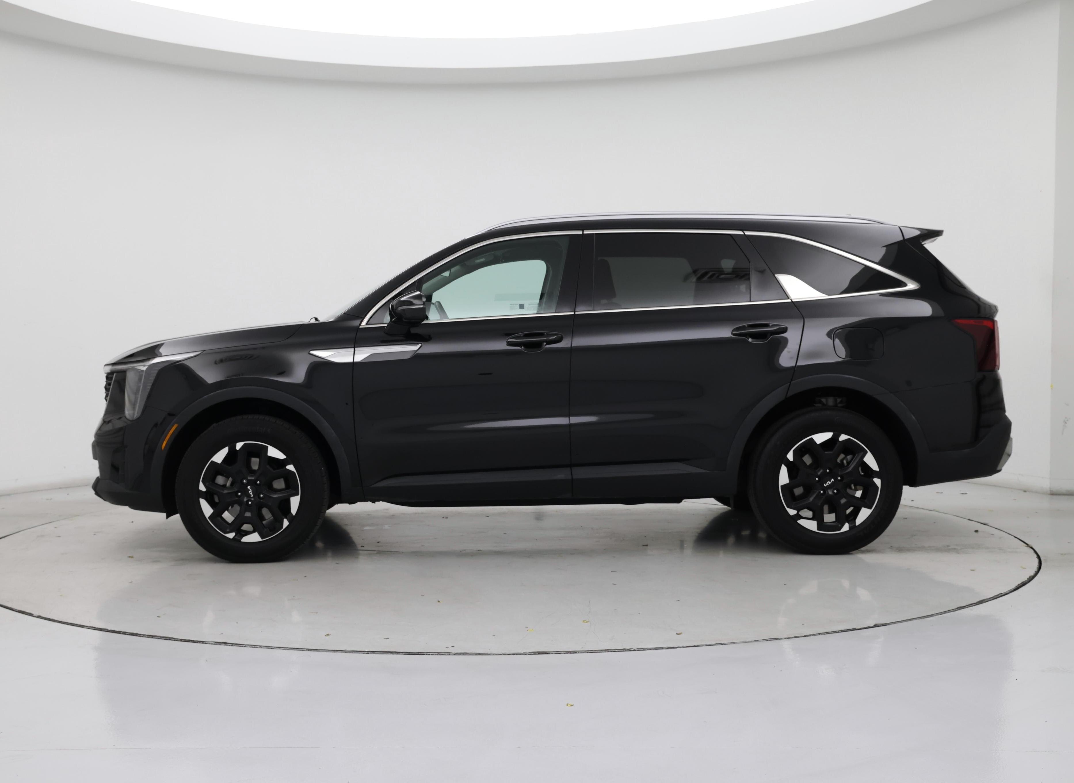 Thumbnail: 2024 Kia Sorento - 3