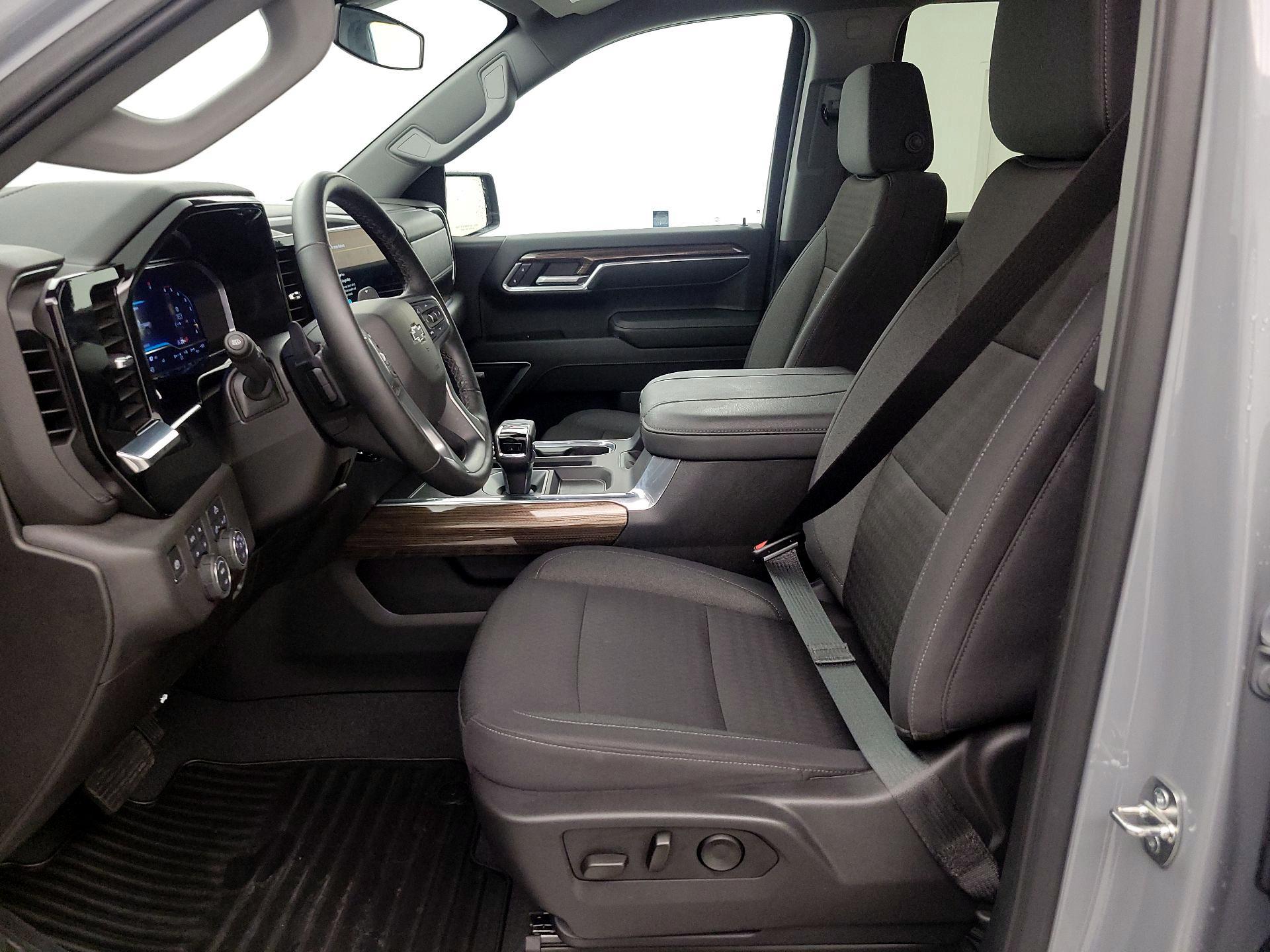 Thumbnail: 2024 Chevrolet Silverado 1500 - 11