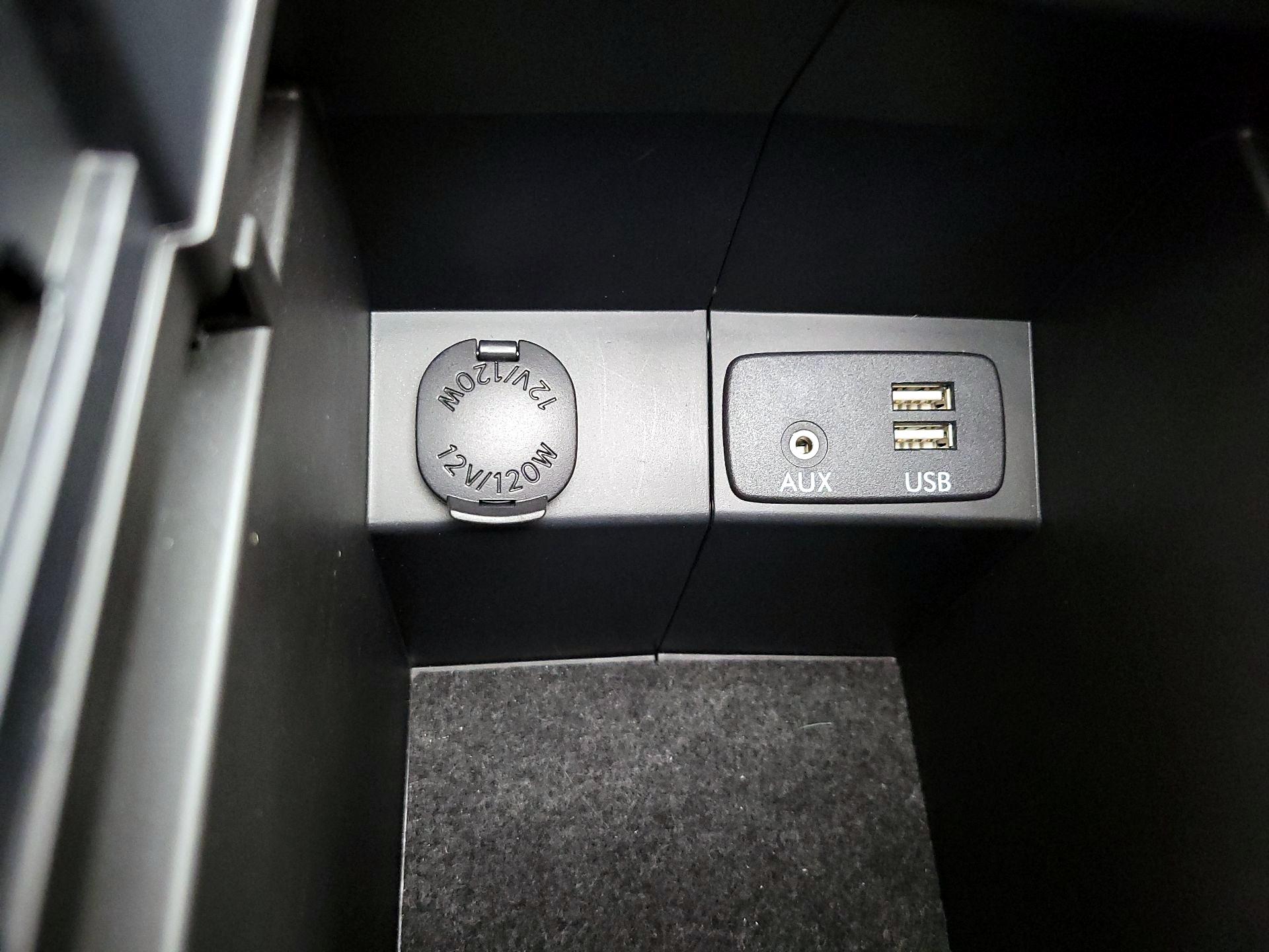 Thumbnail: 2016 Subaru Forester - 18