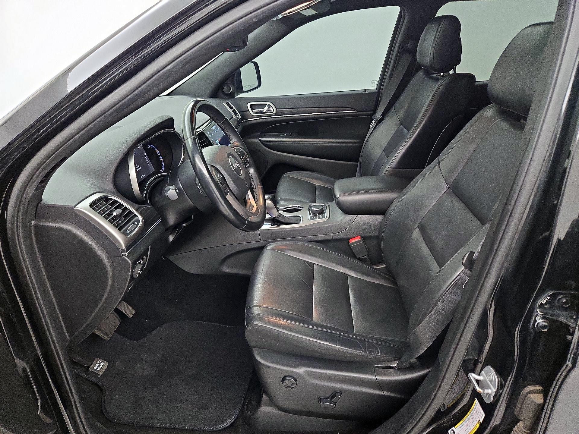 Thumbnail: 2019 Jeep Grand Cherokee - 11