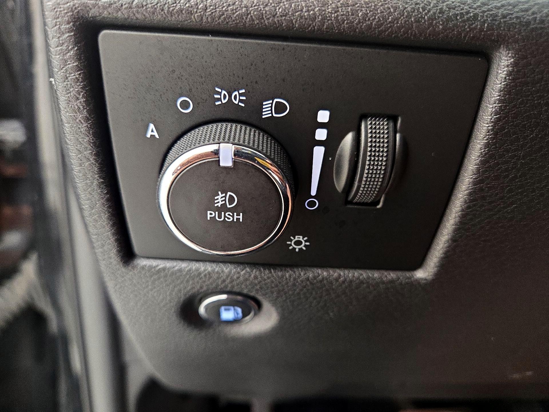 Thumbnail: 2019 Jeep Grand Cherokee - 13