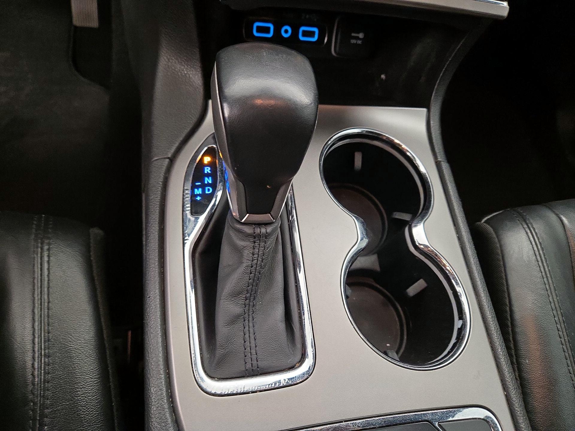Thumbnail: 2019 Jeep Grand Cherokee - 17