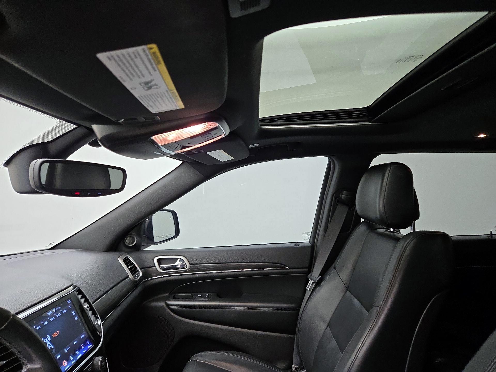 Thumbnail: 2019 Jeep Grand Cherokee - 19